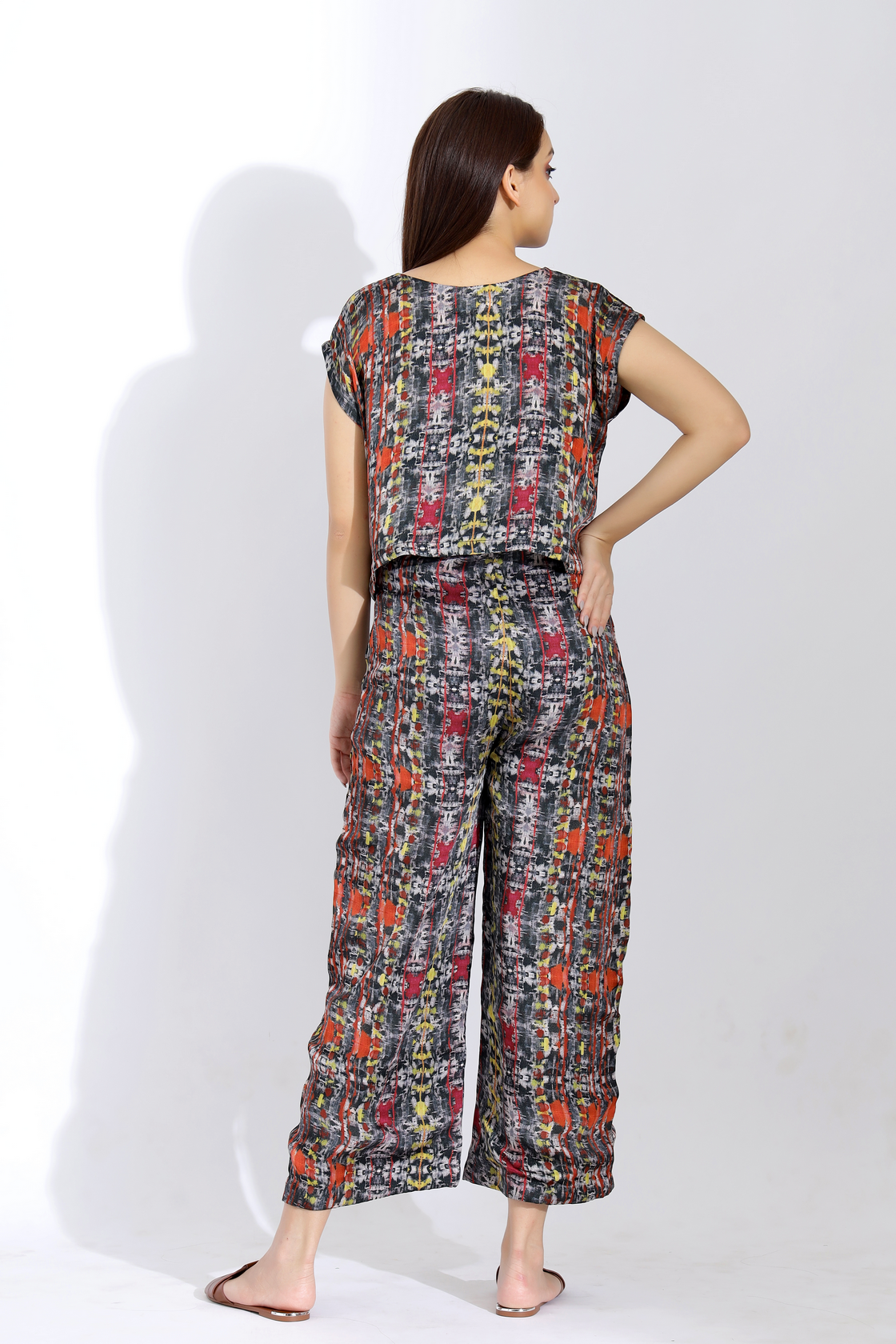 DROP SHOULDER TOP AND STRAIGHT PANTS
