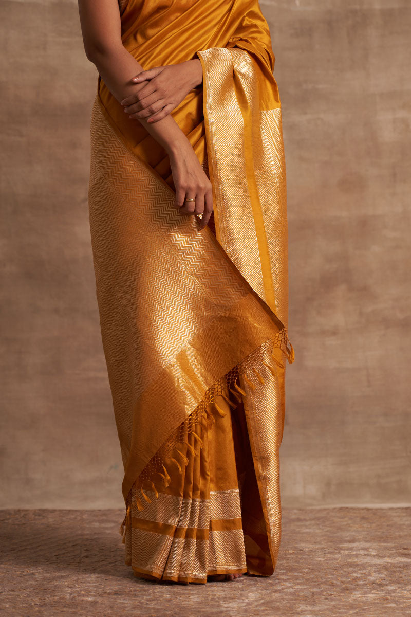 Geometric Zari Pure Silk saree