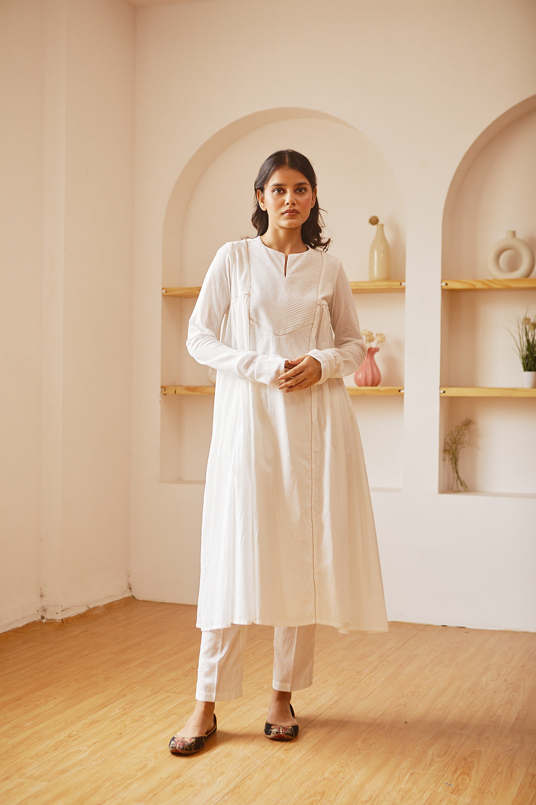 IVORY PINTUCK KURTA SET