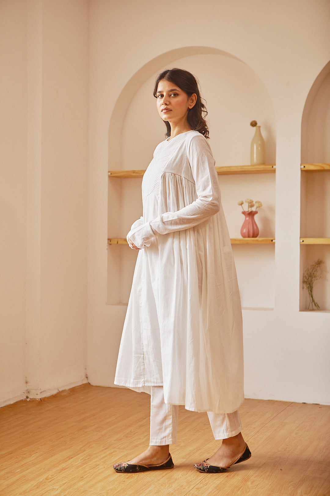 IVORY PINTUCK KURTA SET