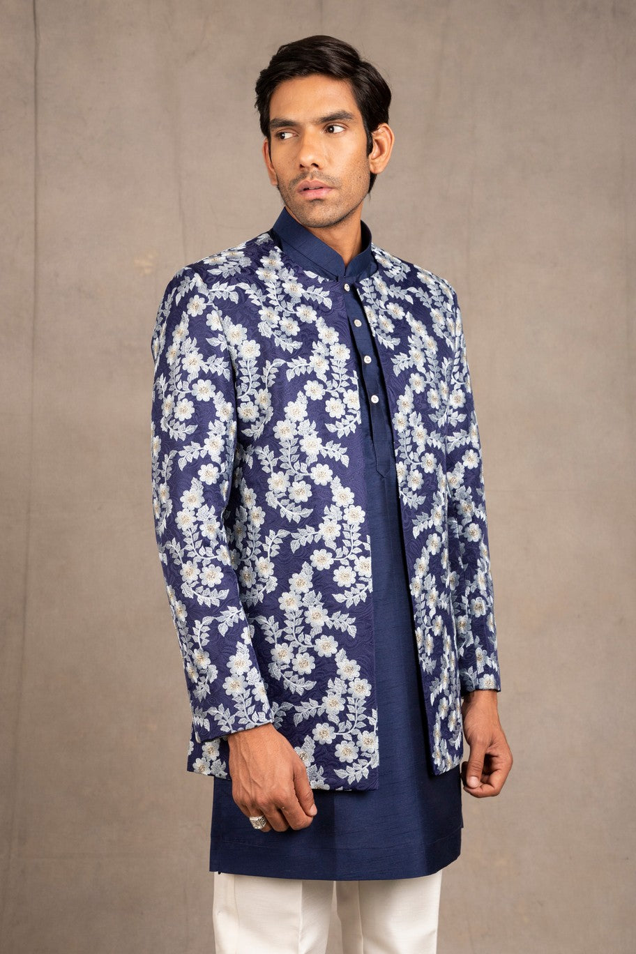 blue short jacket