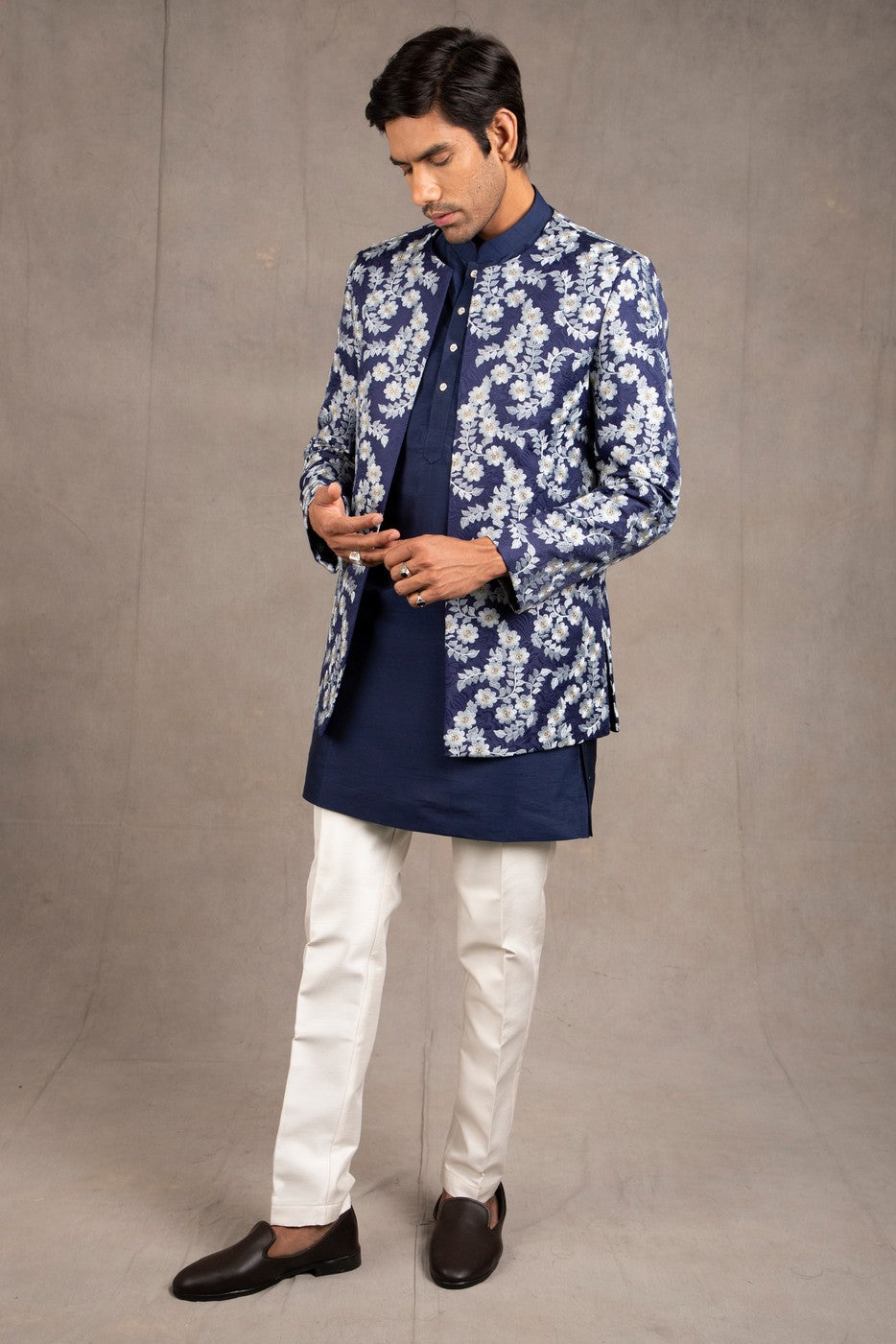 blue short jacket