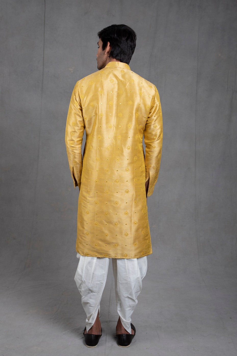 mirror embroidered kurta