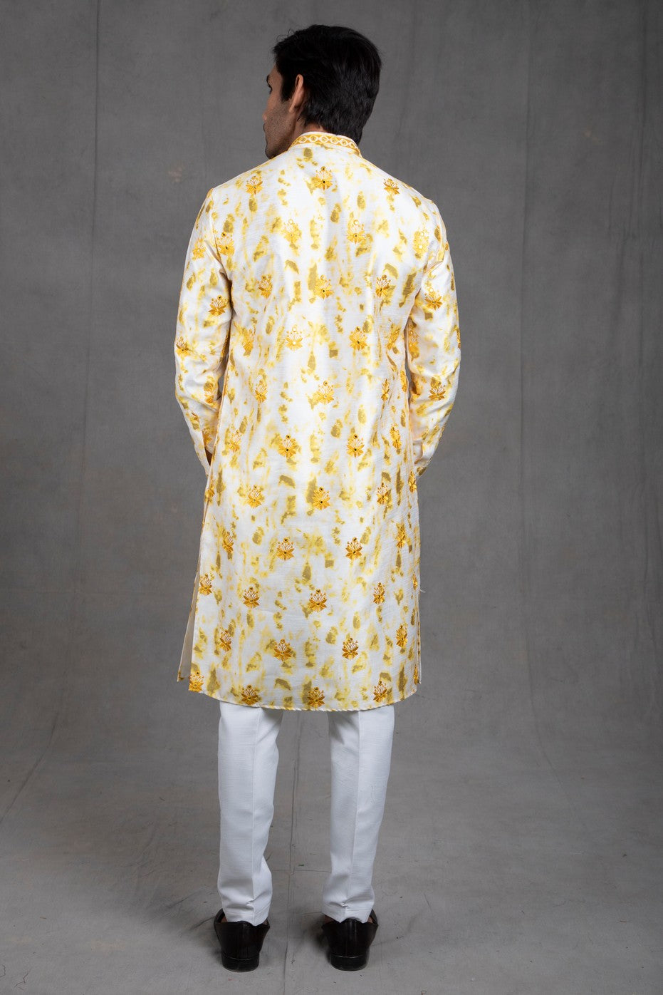 men's kurta and churidar set