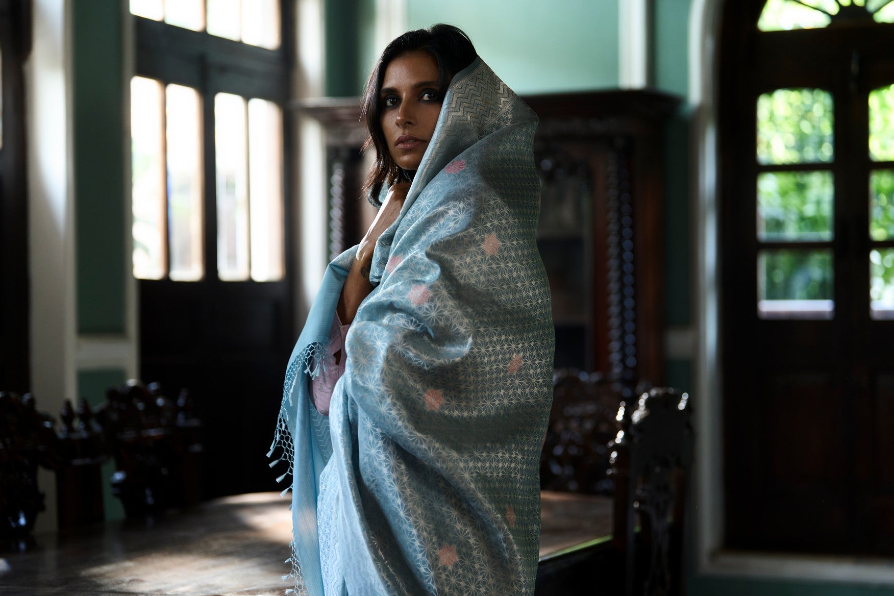 Jhilmil Sitara' Asmaani Geometrical Zari Pure Silk Benarasi Handloom Sari