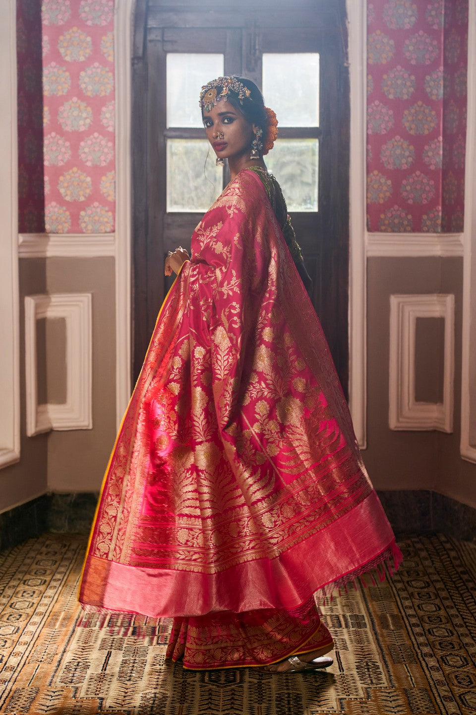 Jaal Manjari' Rani Jangla Zari Pure Silk Benarasi Handloom Sari