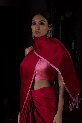 Nakhreeli' Laal Satin Benarasi Handloon Sari