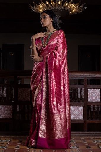 Jhilmil Sitara' Rani Geometrical Zari Pure Silk Benarasi Handloom Sari
