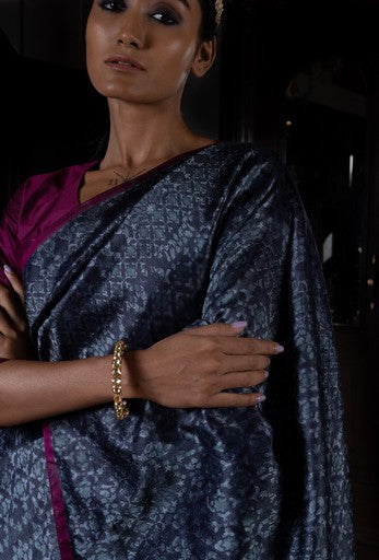 Akriti' Neeli Tanchoi Zari Pure Silk Benarasi Handloom Sari