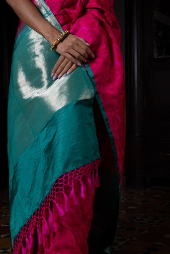 Natkhat Chiraiya' Rani Tanchoi Zari Pure Silk Benarasi Handloom Sari