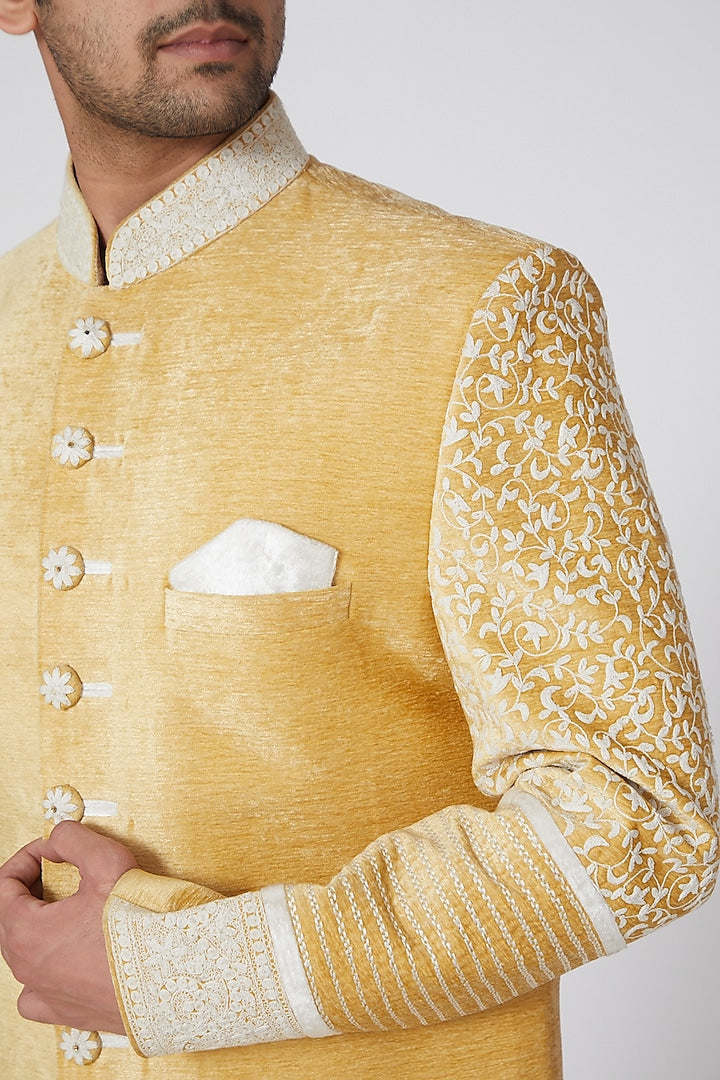 Yellow Jacket Set