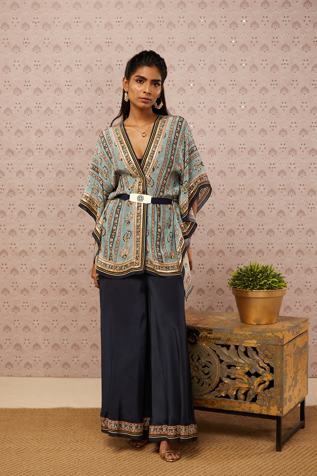 Sarouk Embroidered Kaftan Set With Belt