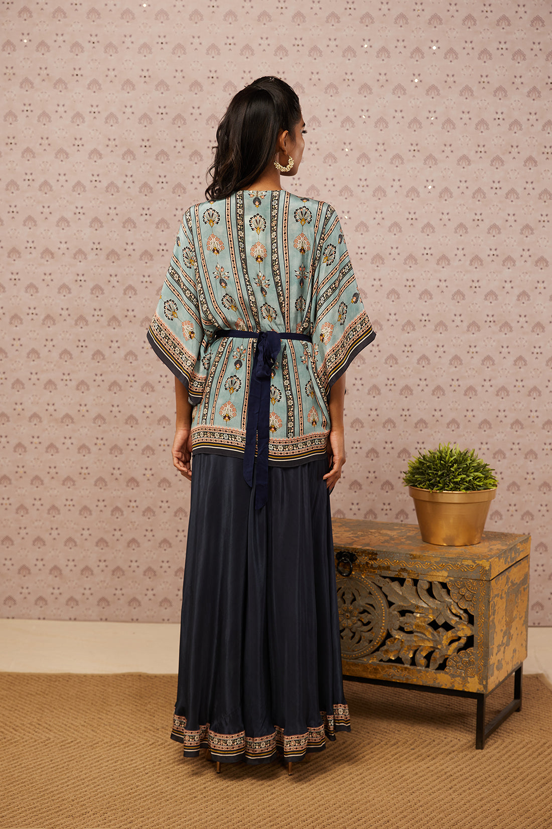 Sarouk Embroidered Kaftan Set With Belt