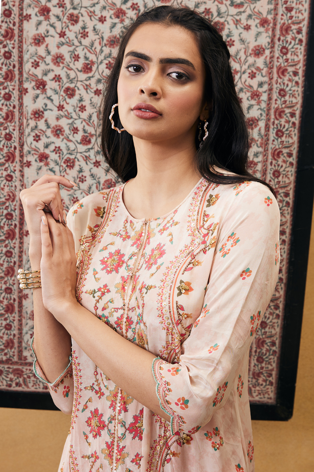 Zahra embroidered asymmetric kurta set