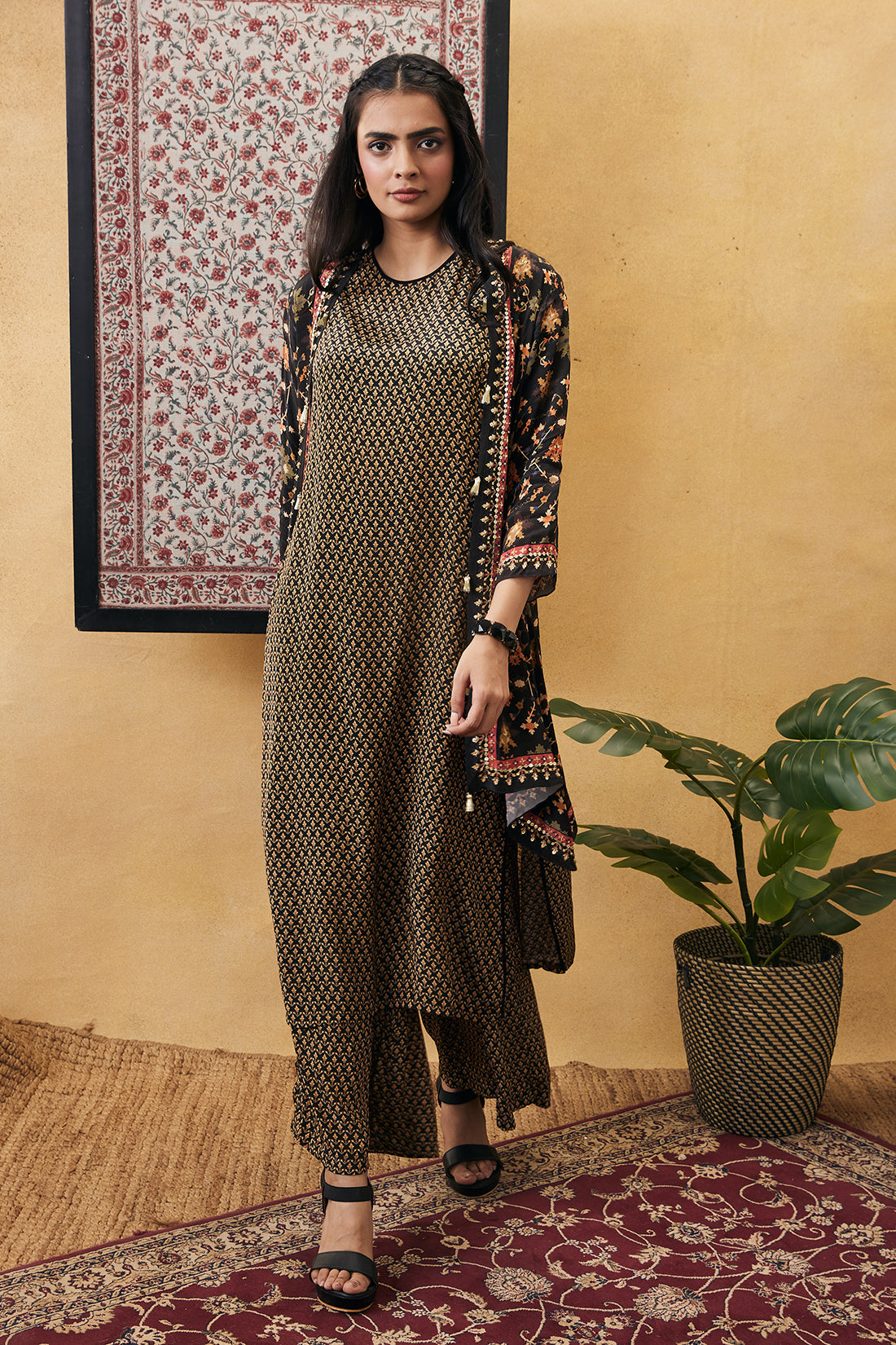 Zahra Printed kurta set with jacket