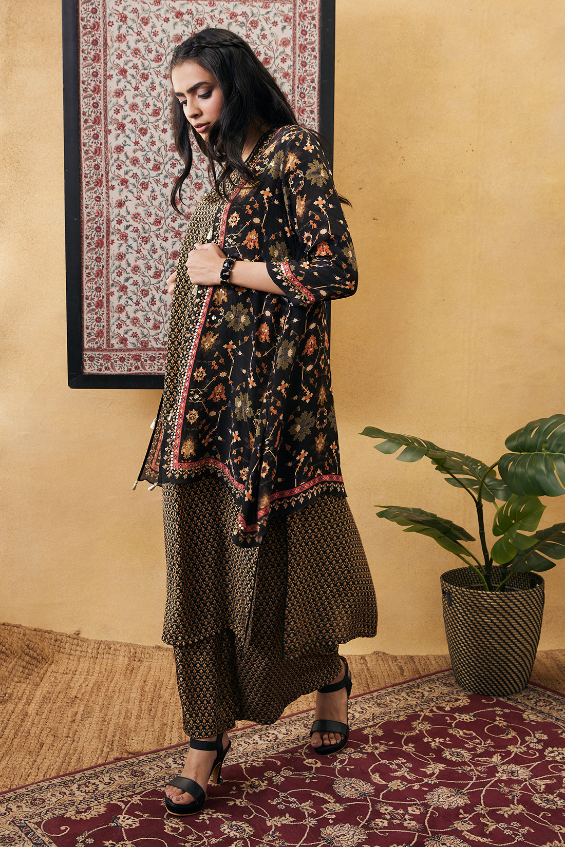 Zahra Printed kurta set with jacket