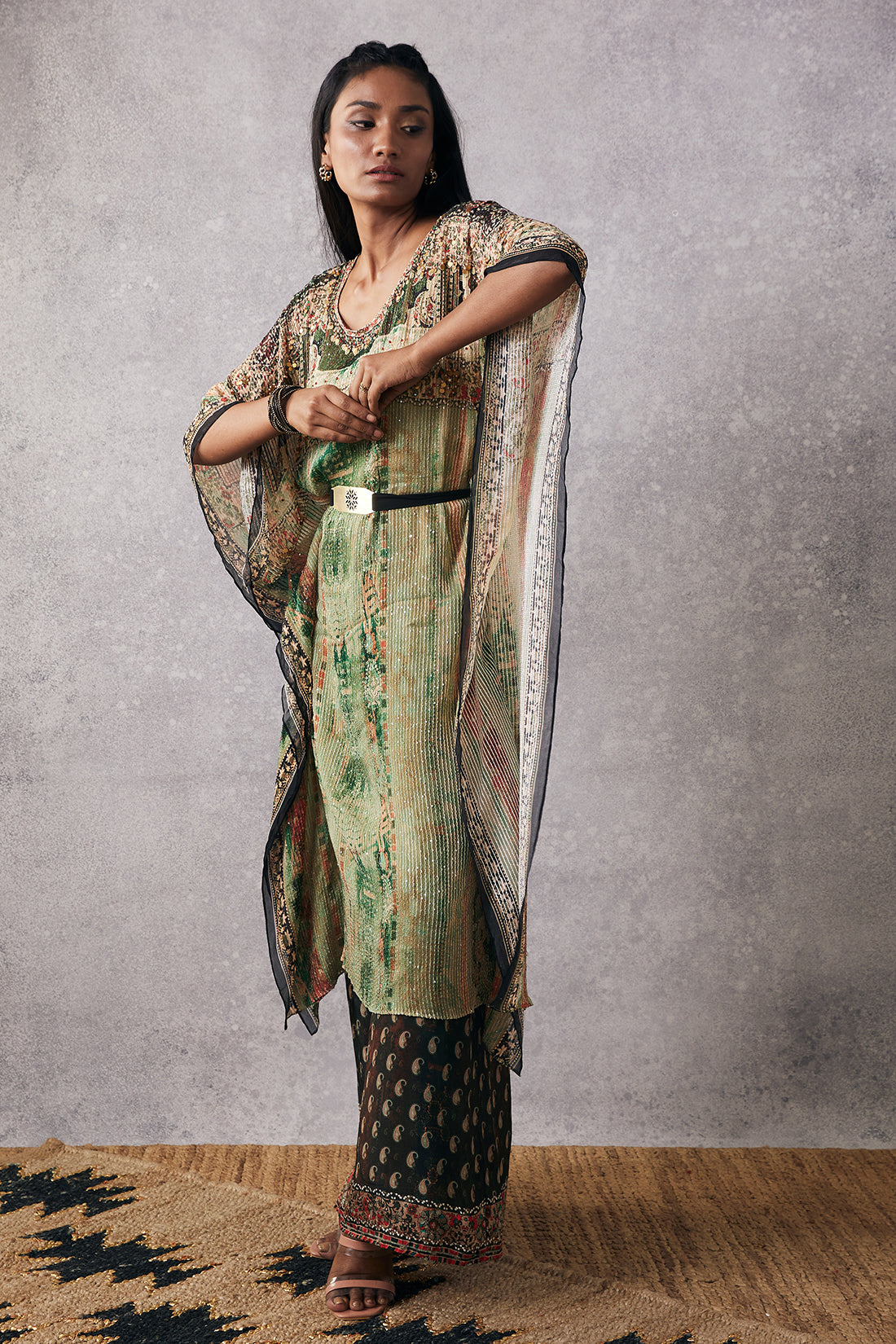 Ikaya Embroidered Kaftan Set With Belt