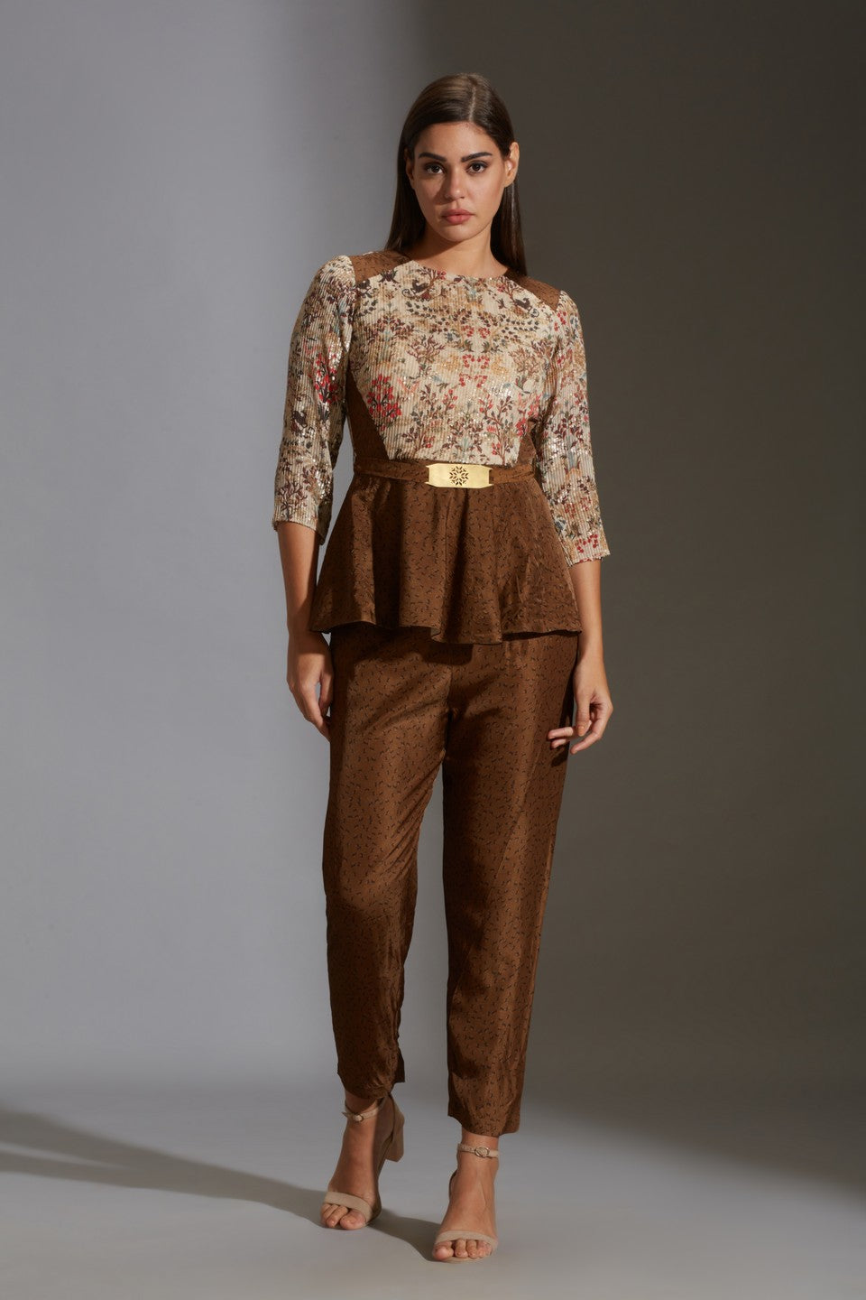 Pepmlum top with printed pants