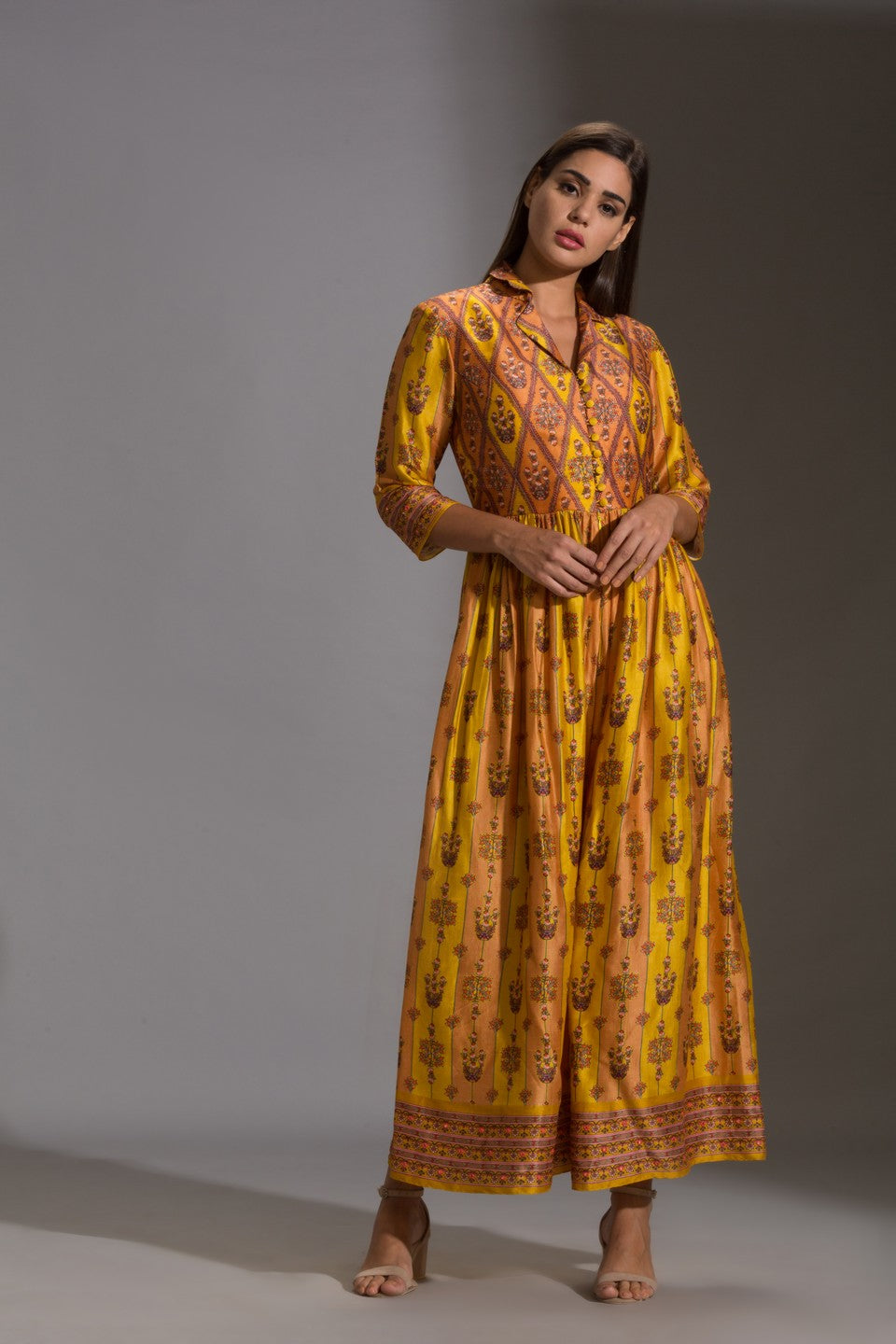 Printed collared jumpsuit with front opening