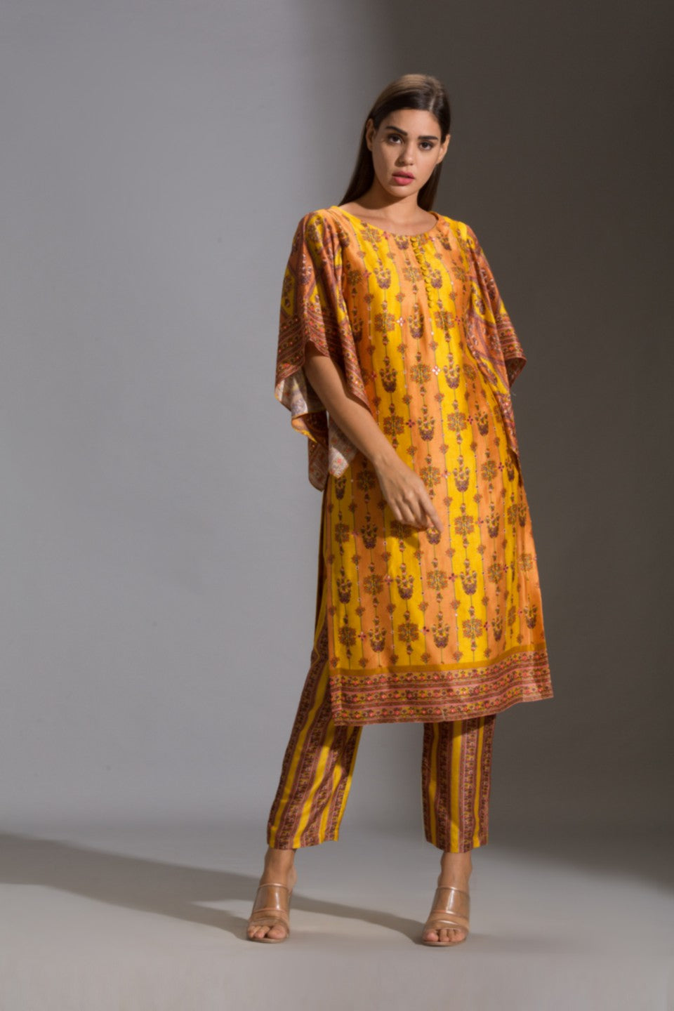 Kurta with side slit with printed pants