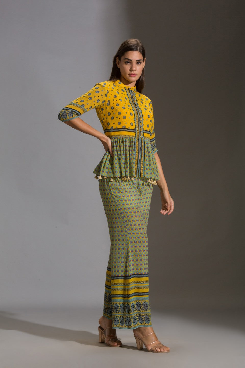 Pinted peplum top with printed pants