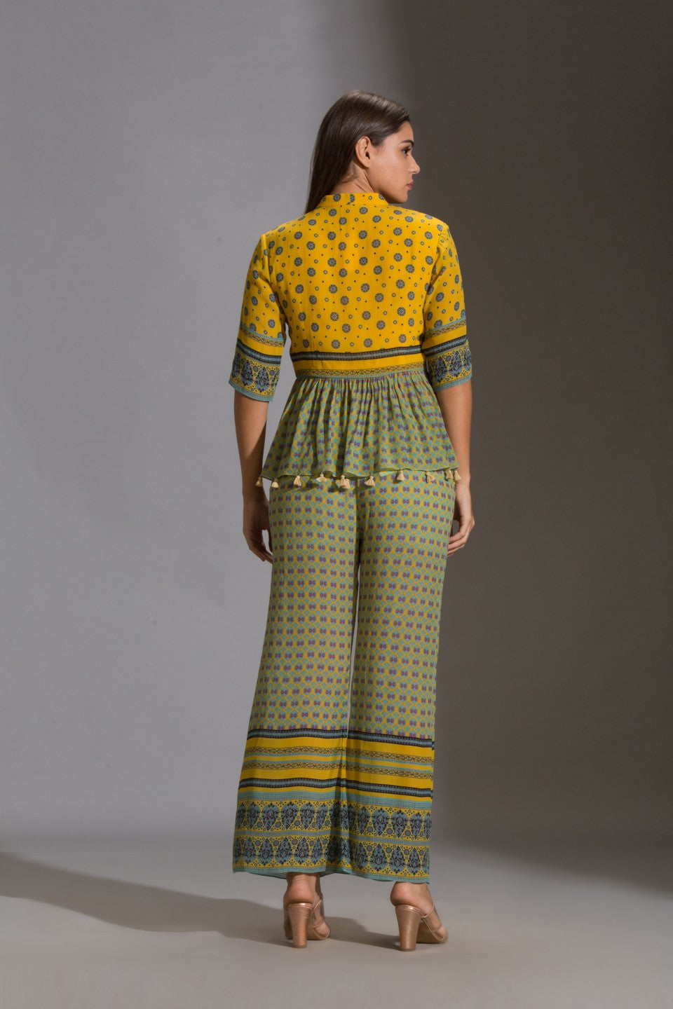Pinted peplum top with printed pants