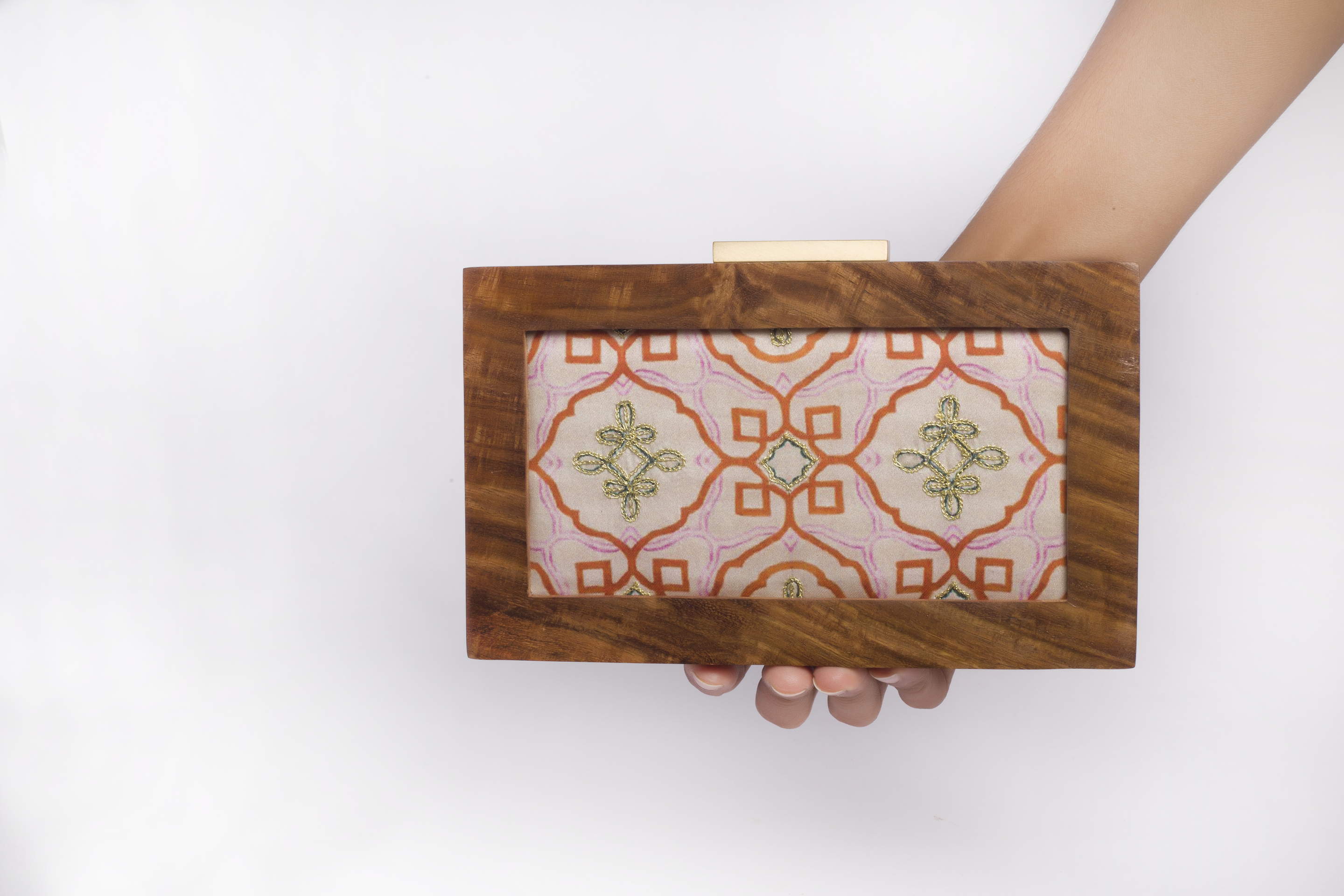 Gold wire detailing Clutch