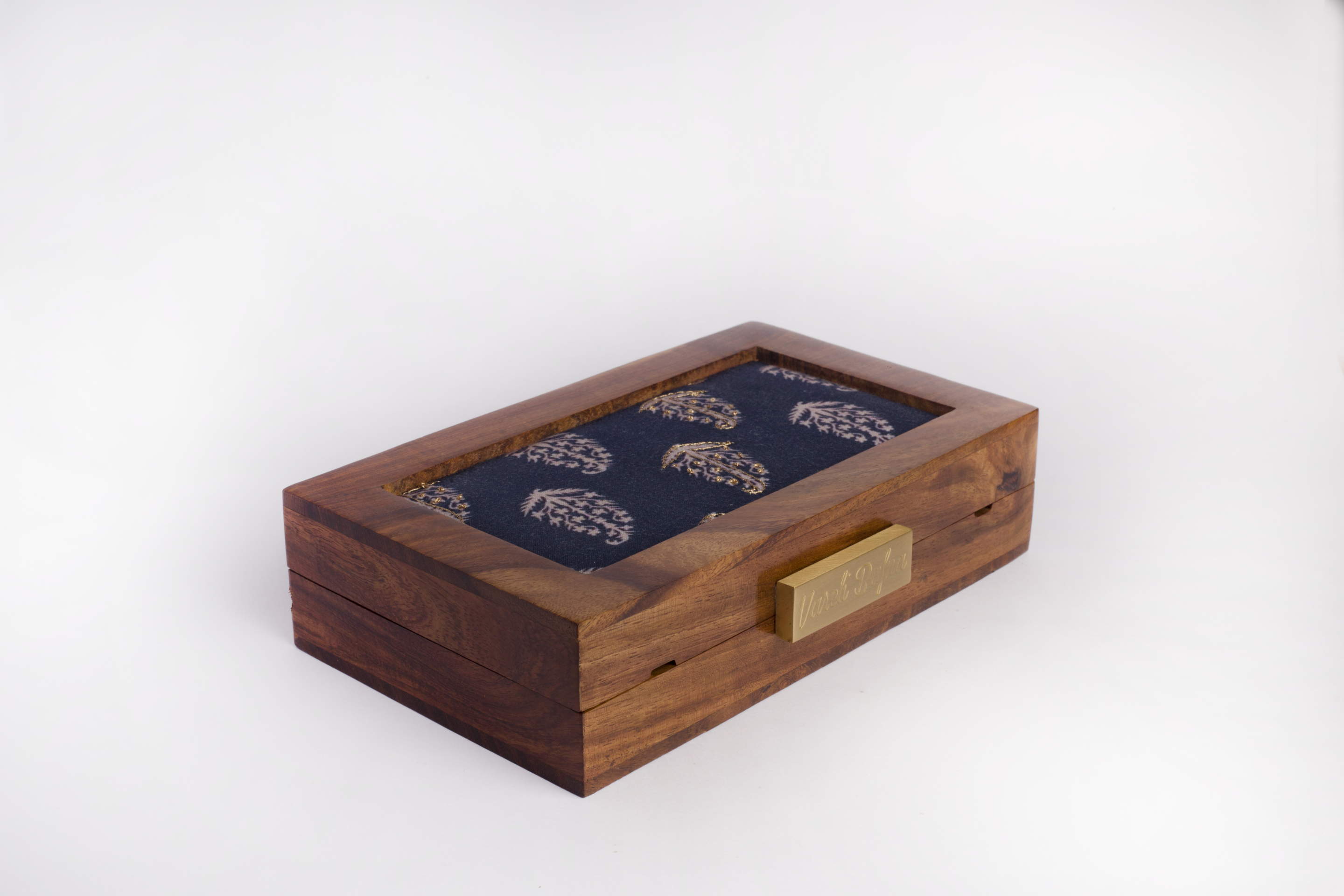 Gold wire detailing Clutch