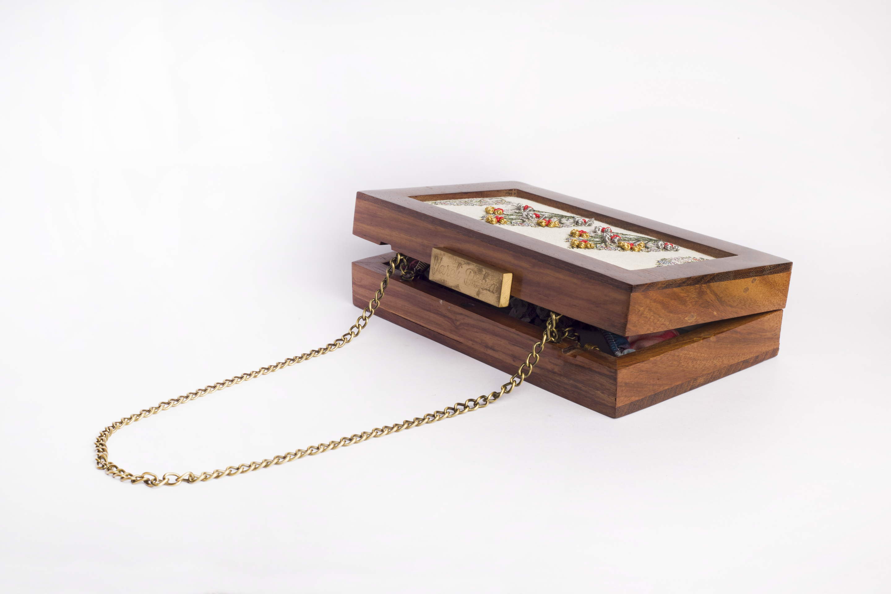 knot & bead work Clutch