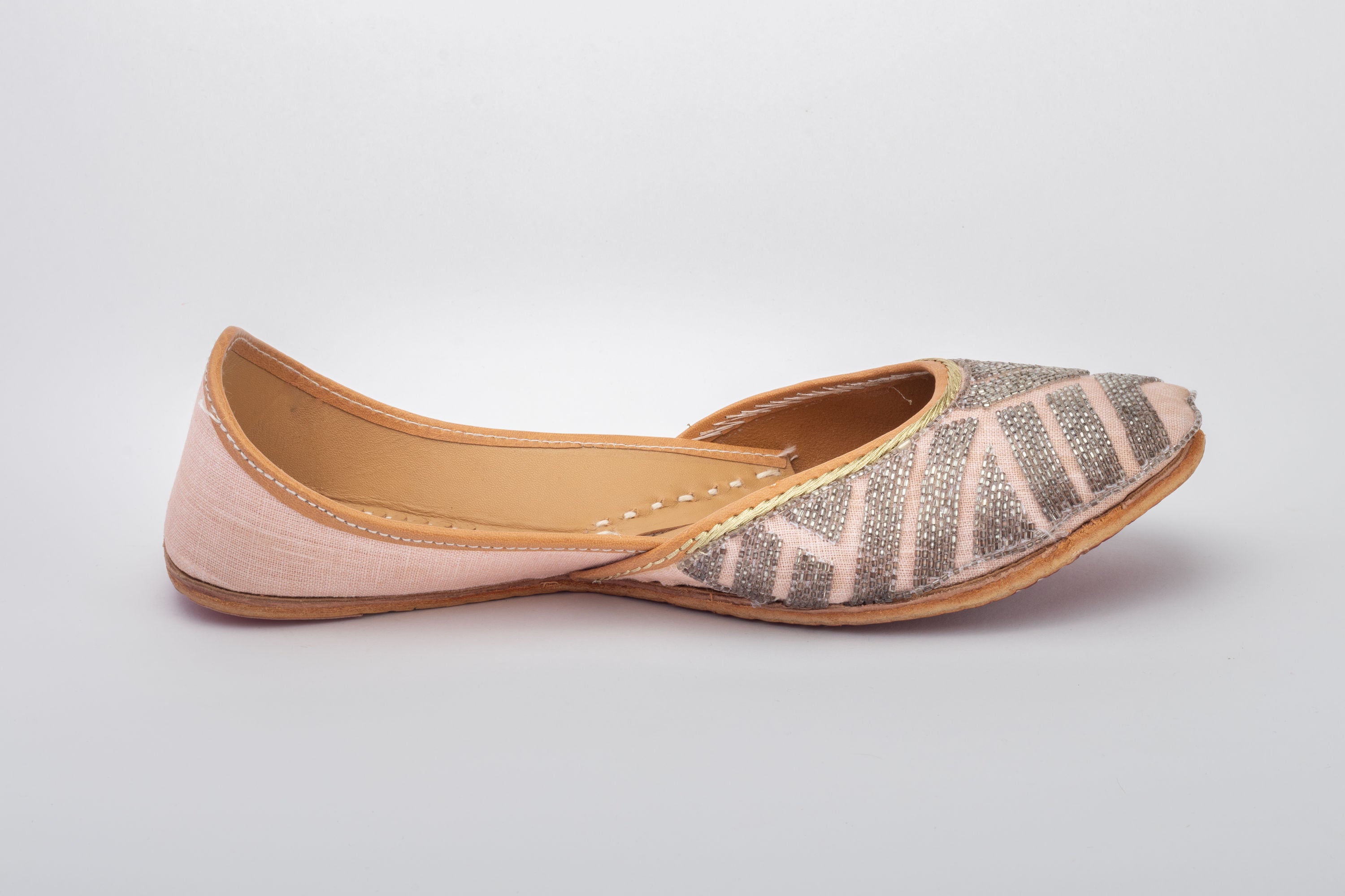 Pink Hand embroidered Juttis