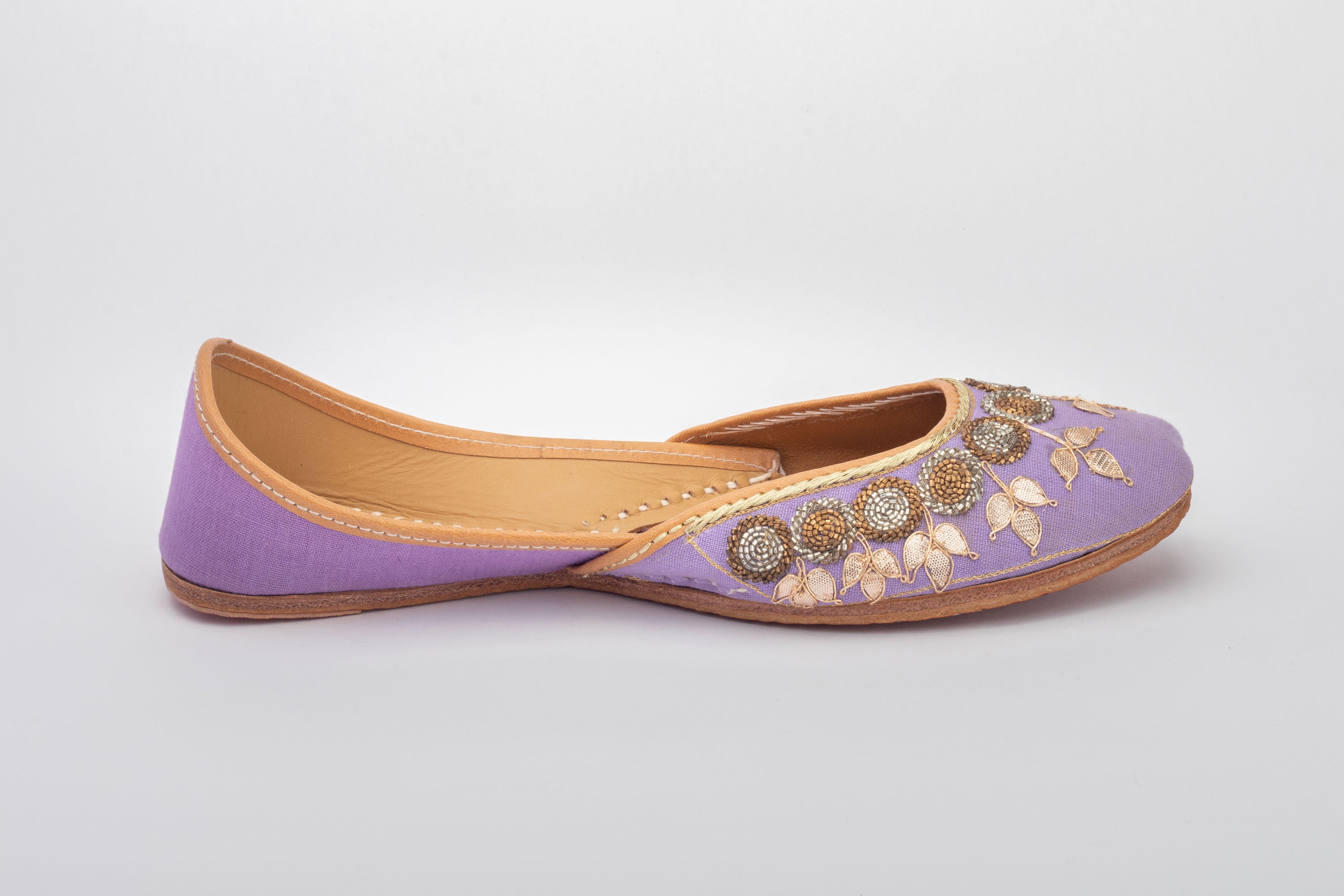Purple Hand embroidered Juttis