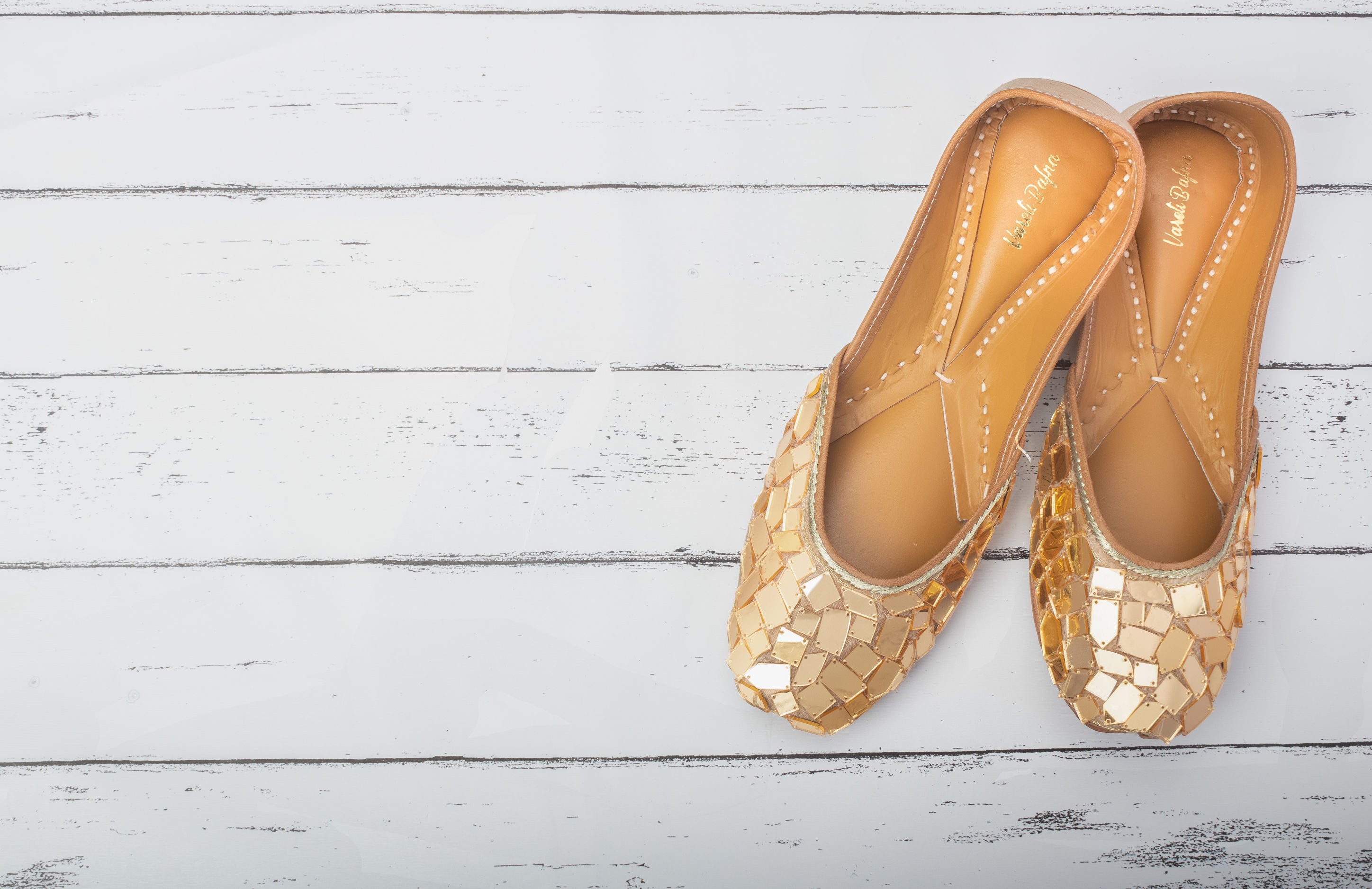 Gold Hand embroidered Juttis