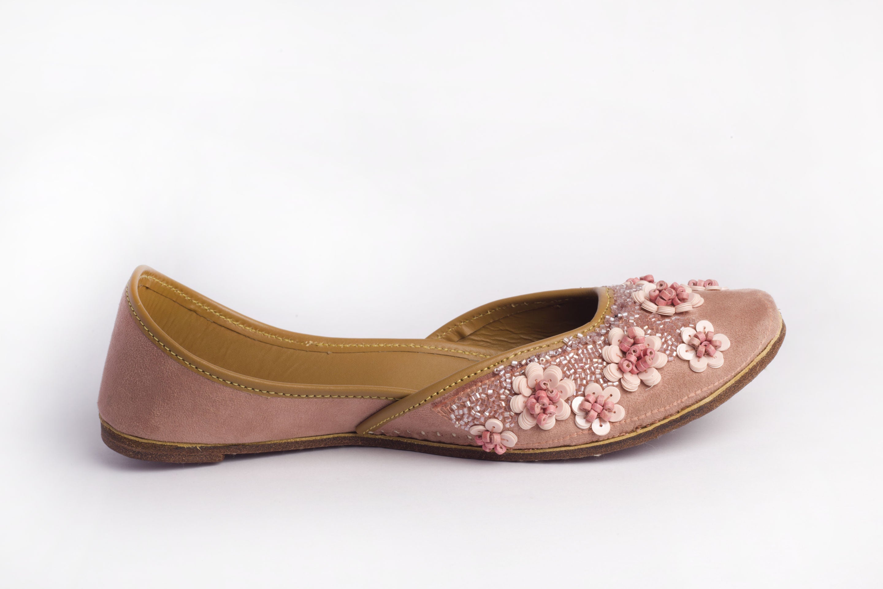 Pink Hand embroidered Juttis