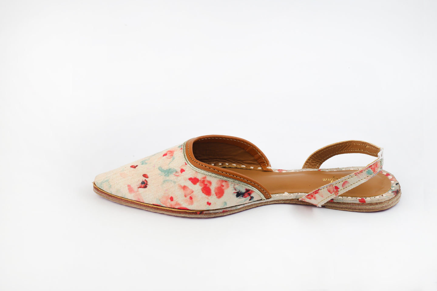 Pearl White Hand embroidered Juttis