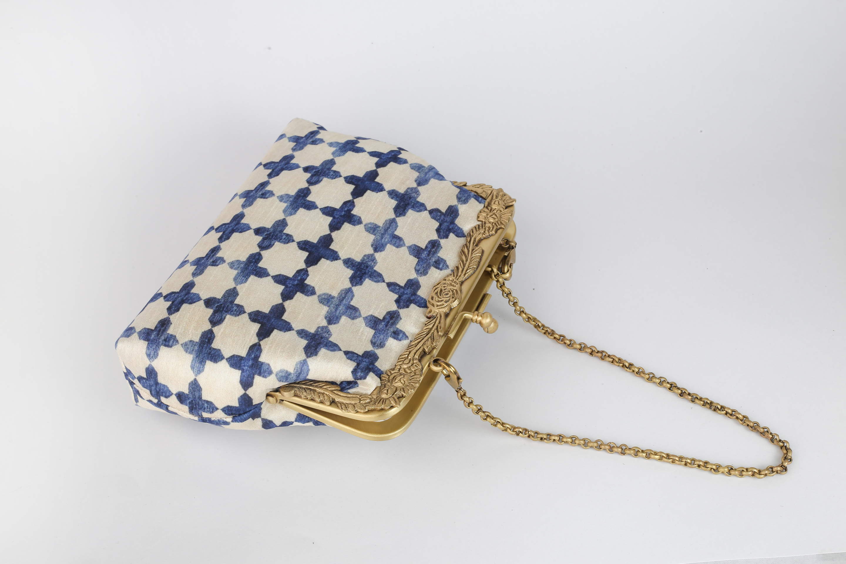 Antique gold sling chain