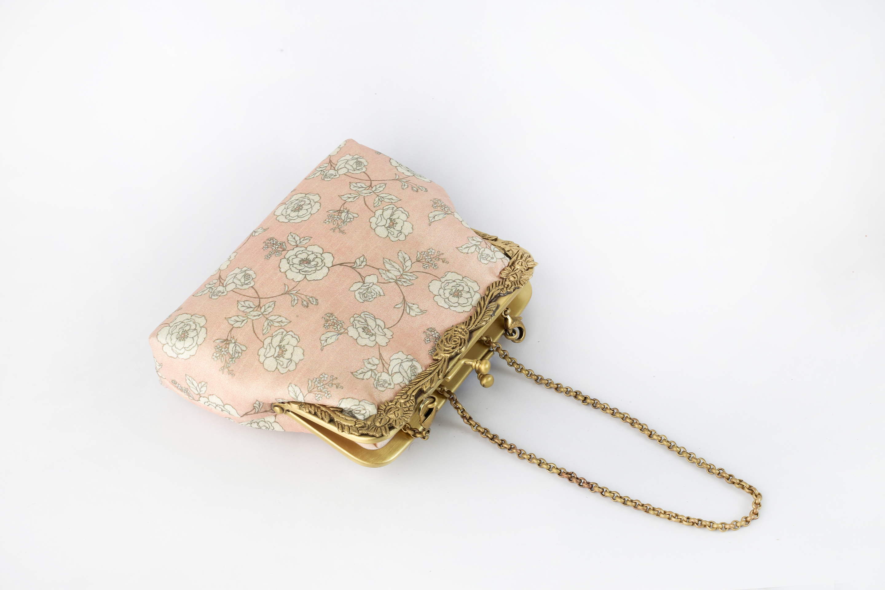 Antique gold sling chain