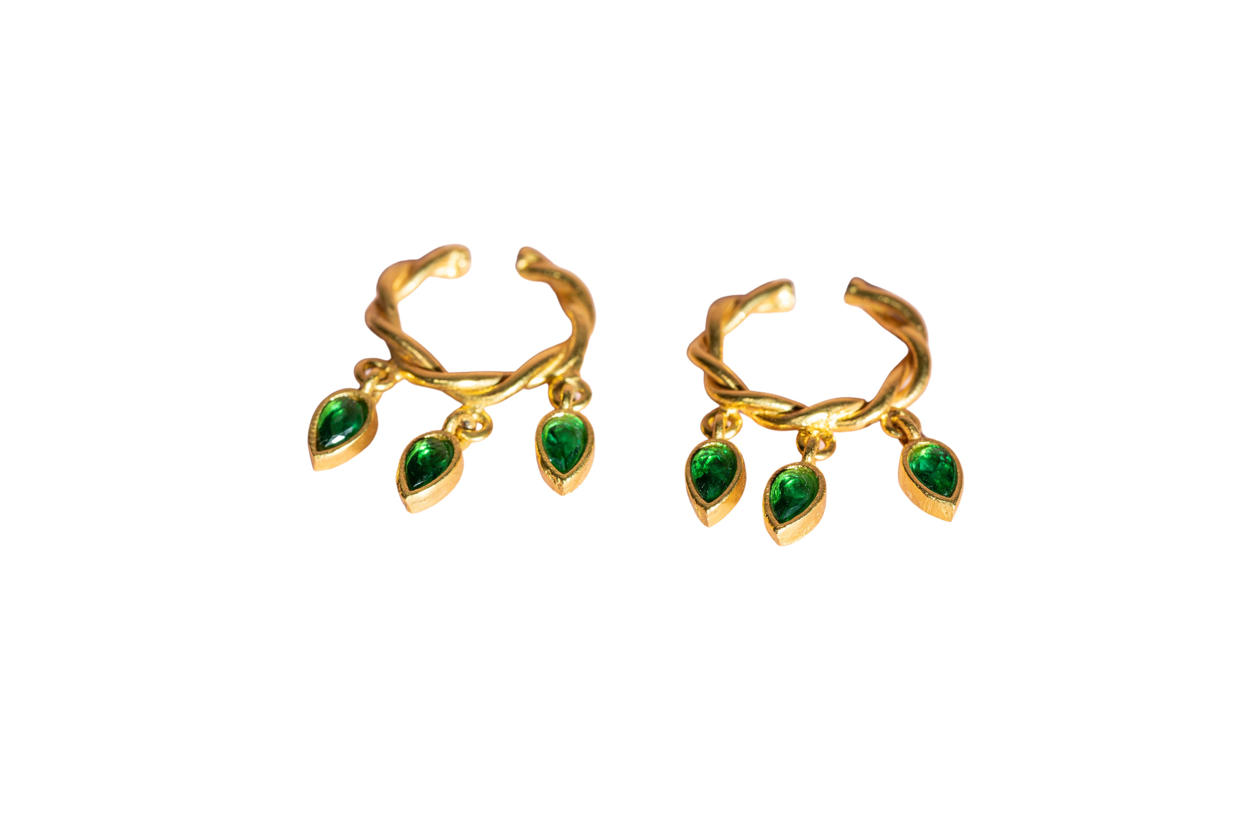 Bhindi ear cuff