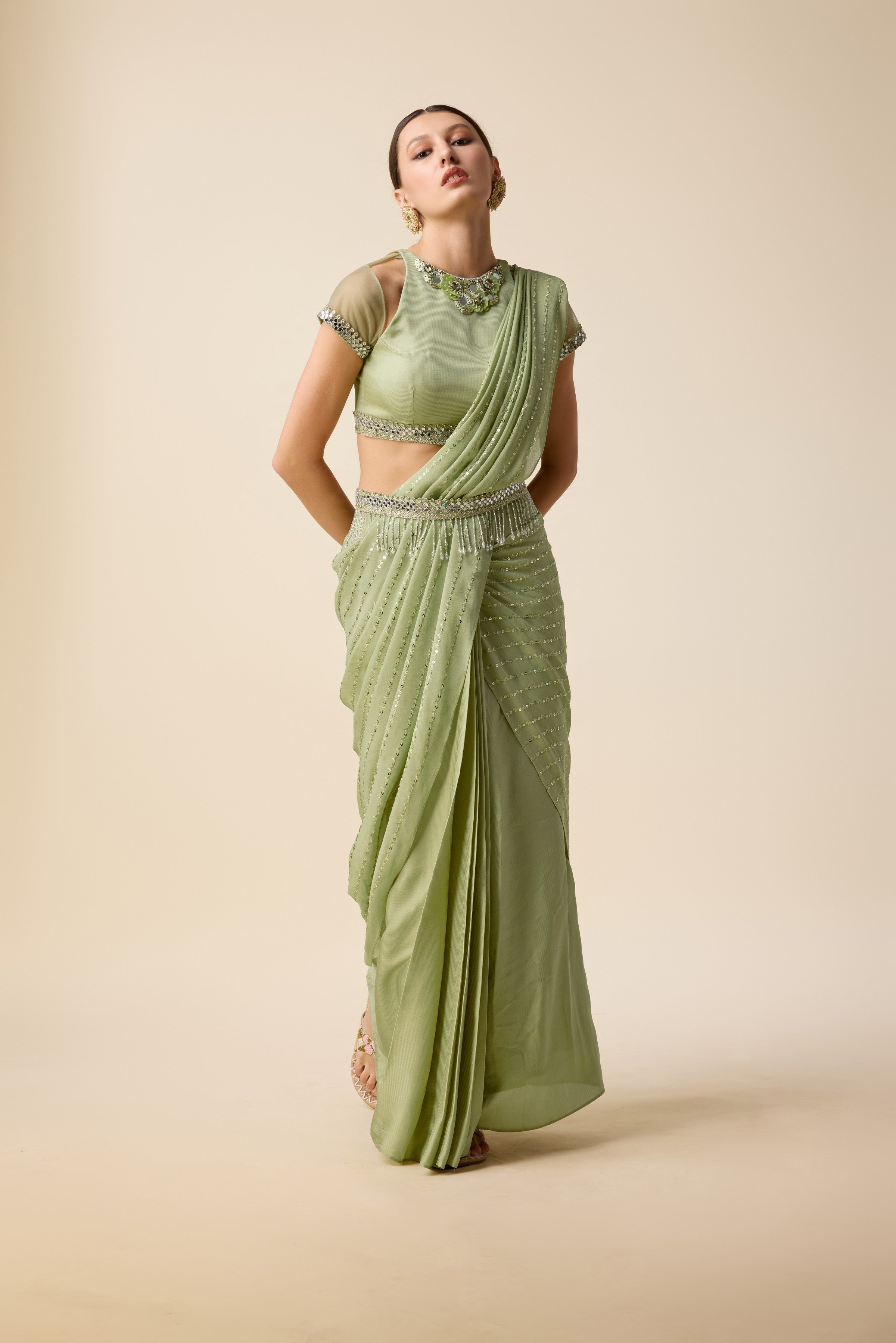 READY SAREE WITH SELF PALLU WORK AND A BELT