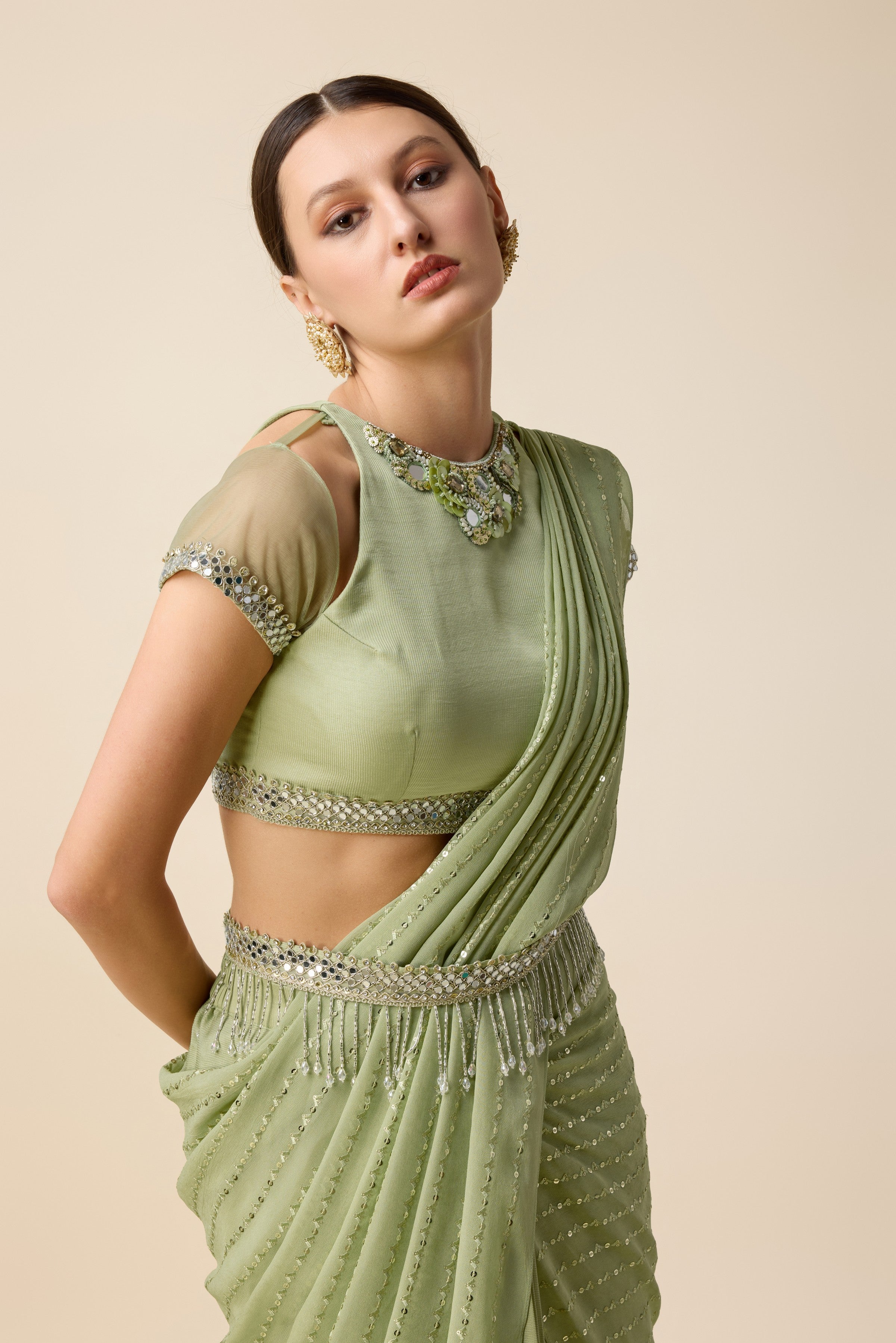 READY SAREE WITH SELF PALLU WORK AND A BELT