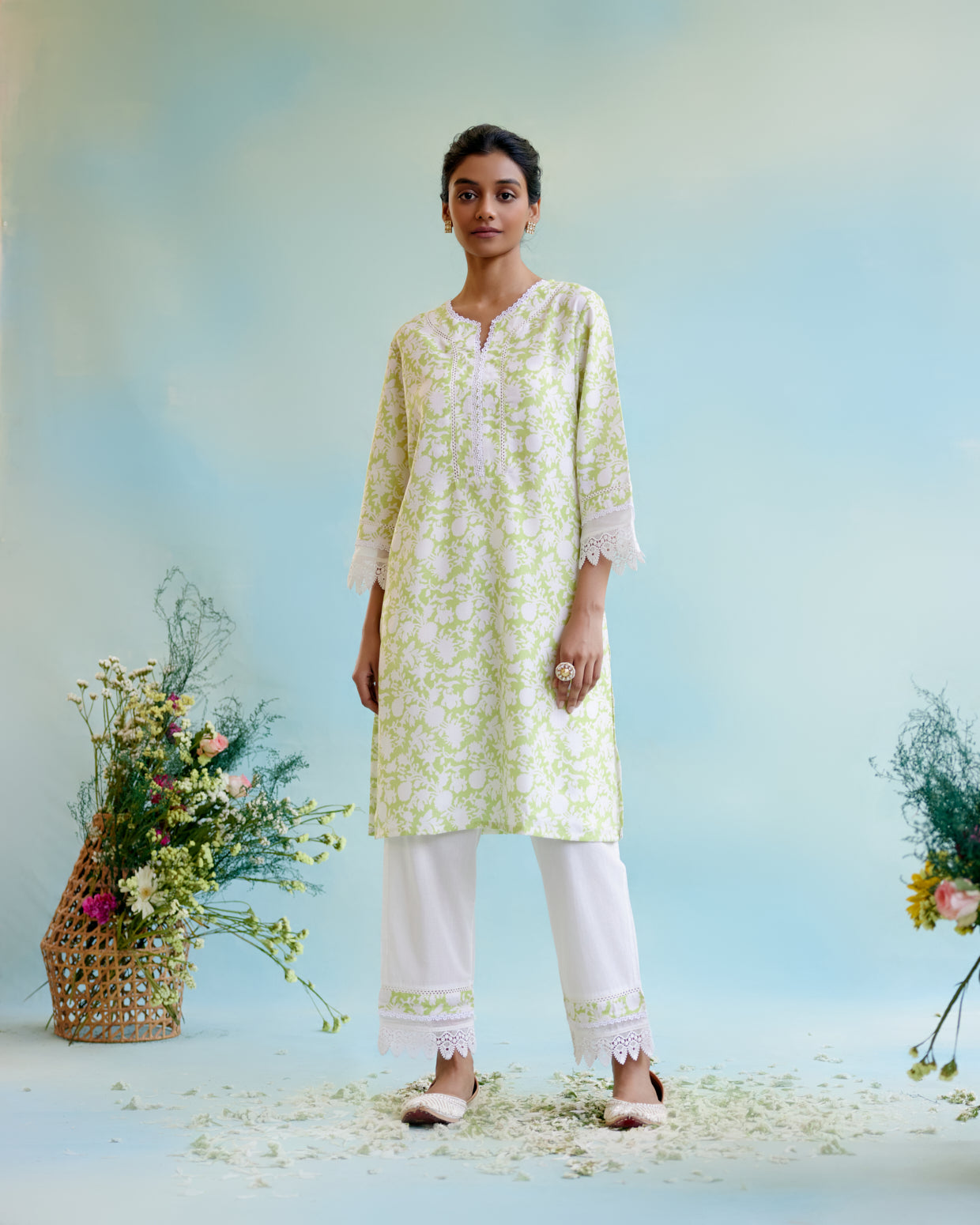 Spring Green Cotton Linen Kurta with Narrow Pants