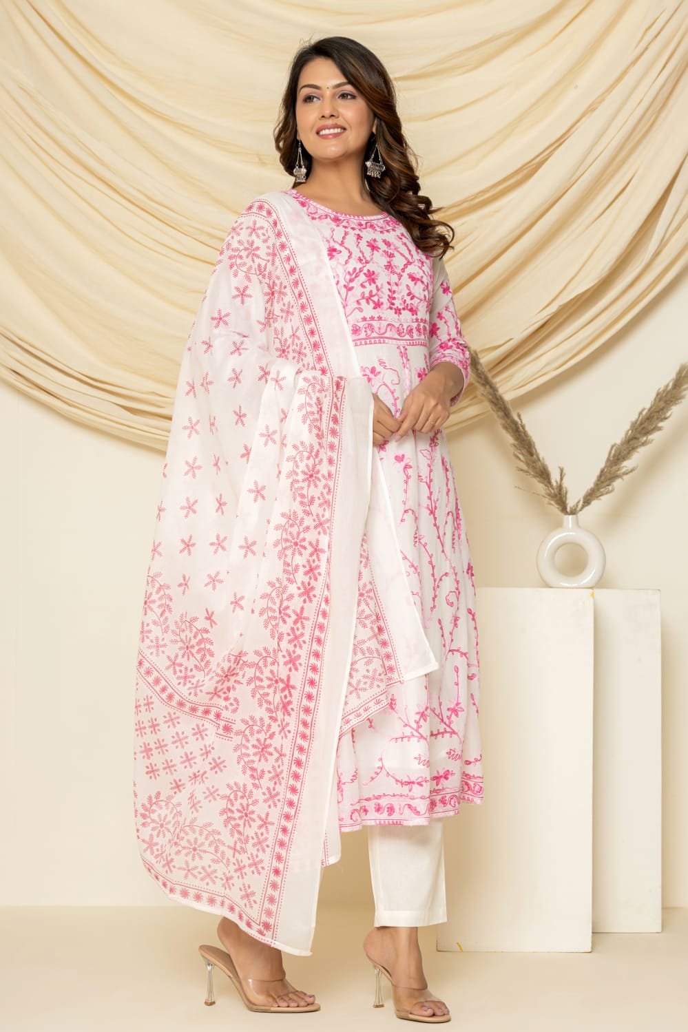 Gulaabi -aari embroidered suit set with pant and dupatta