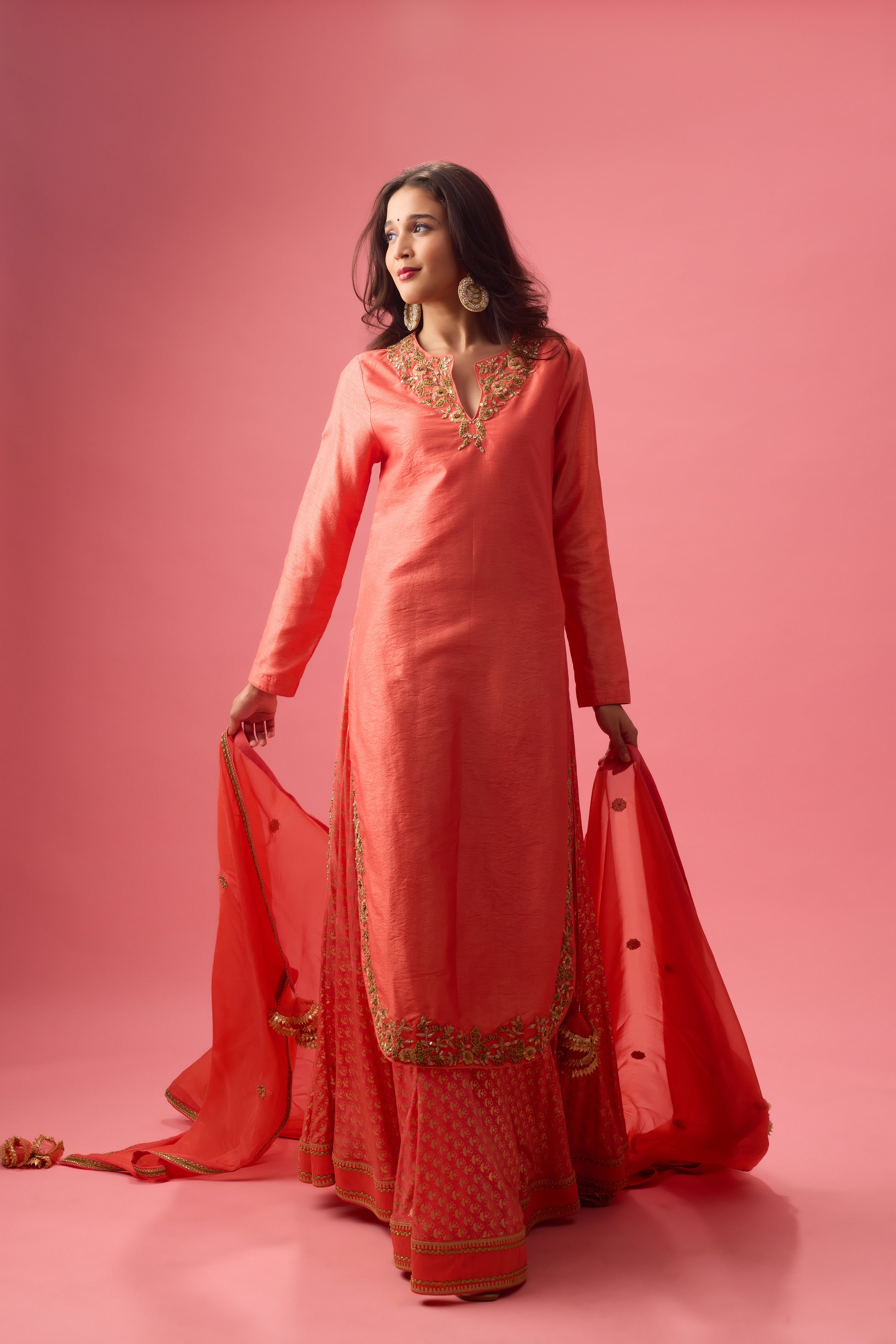 APPLE CUT KURTA WITH DOUBLE LAYER ORGANZA PAIRED WITH DUPATTA