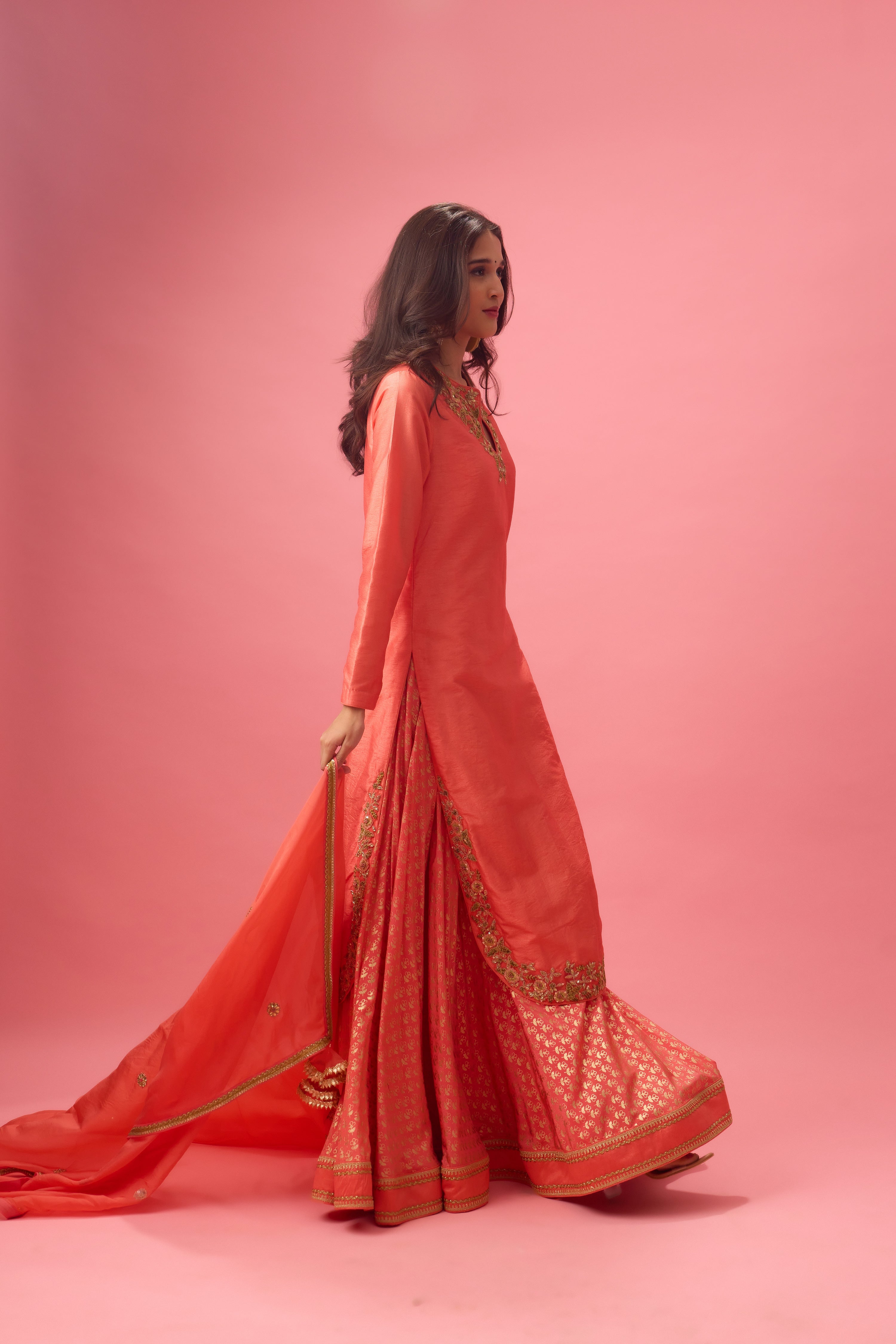 APPLE CUT KURTA WITH DOUBLE LAYER ORGANZA PAIRED WITH DUPATTA