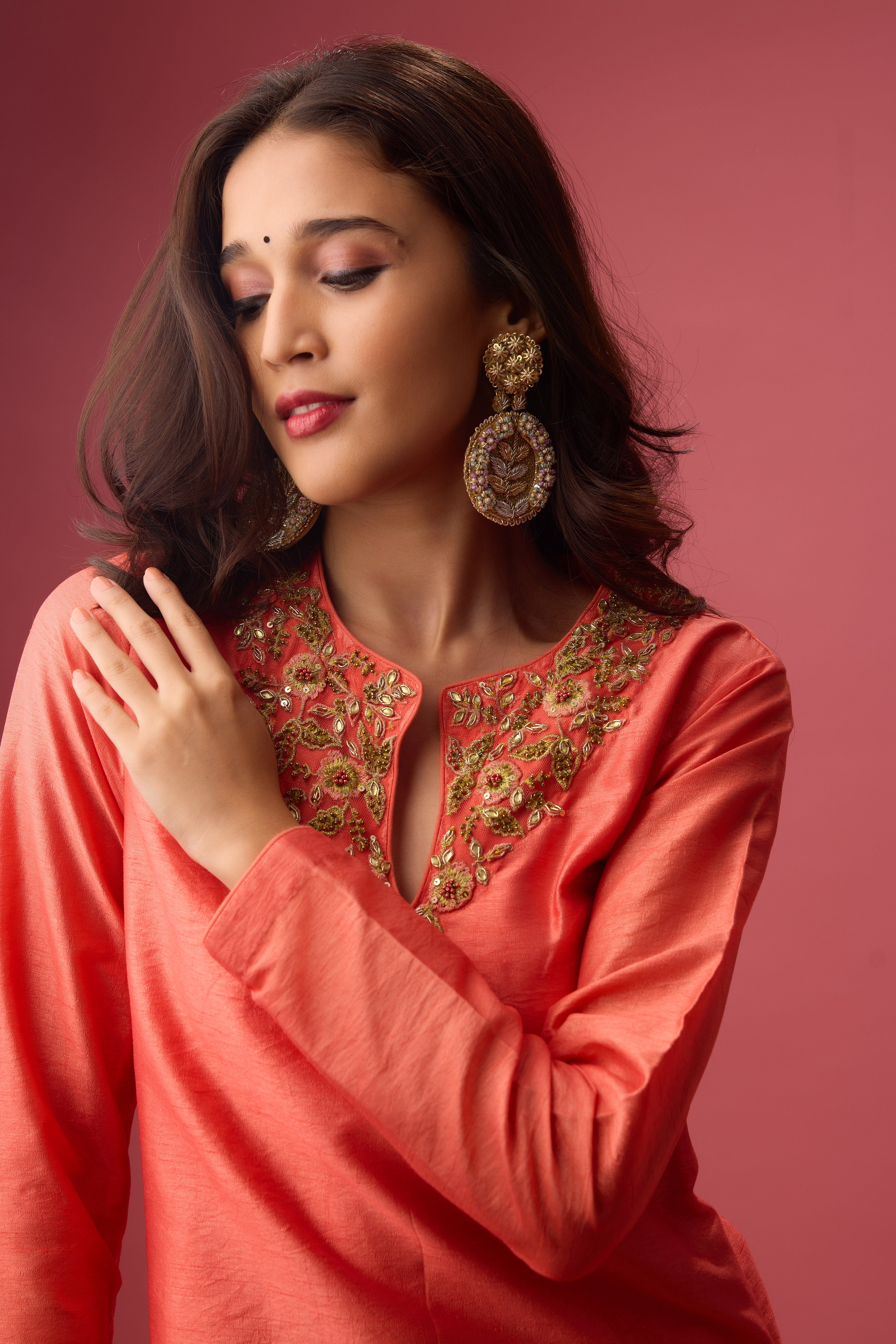 APPLE CUT KURTA WITH DOUBLE LAYER ORGANZA PAIRED WITH DUPATTA