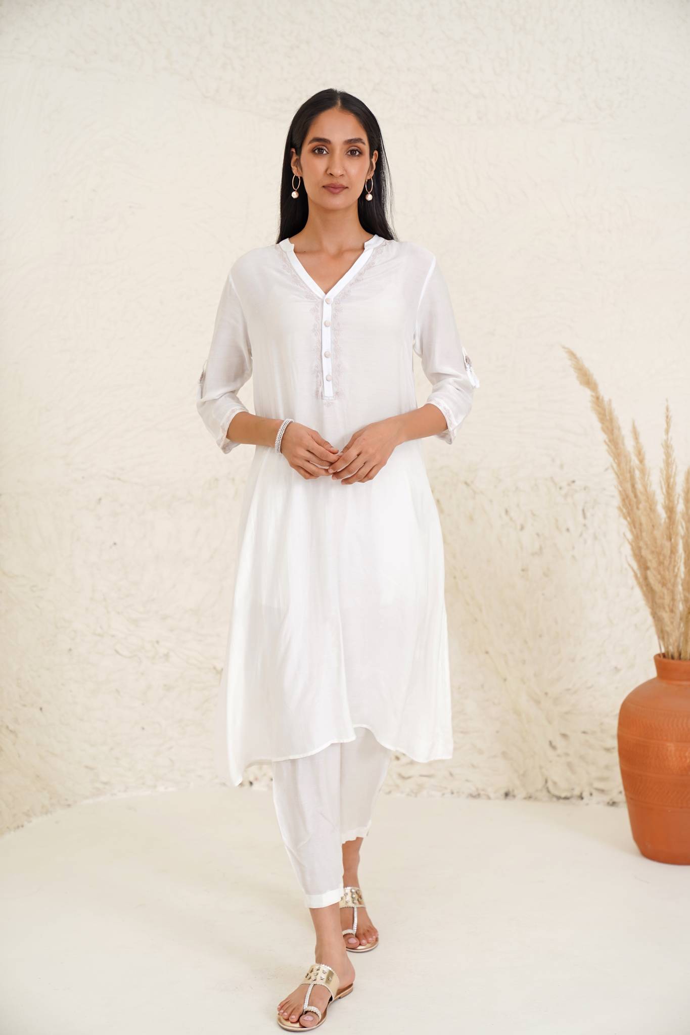 Vanilla Foliage Kurta with Narrow Pants- Set of 2