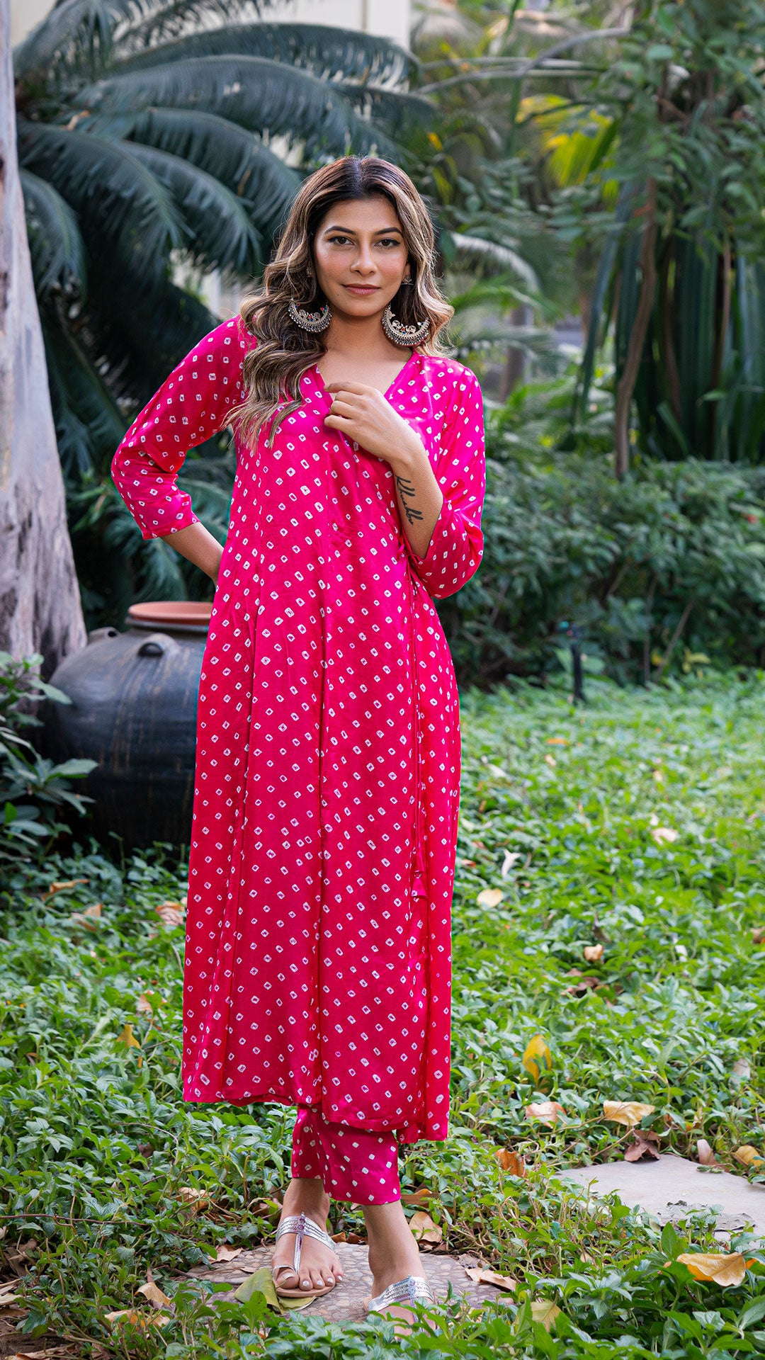 BANDHANI KALI KURTA SET IN SILK - DARK PINK