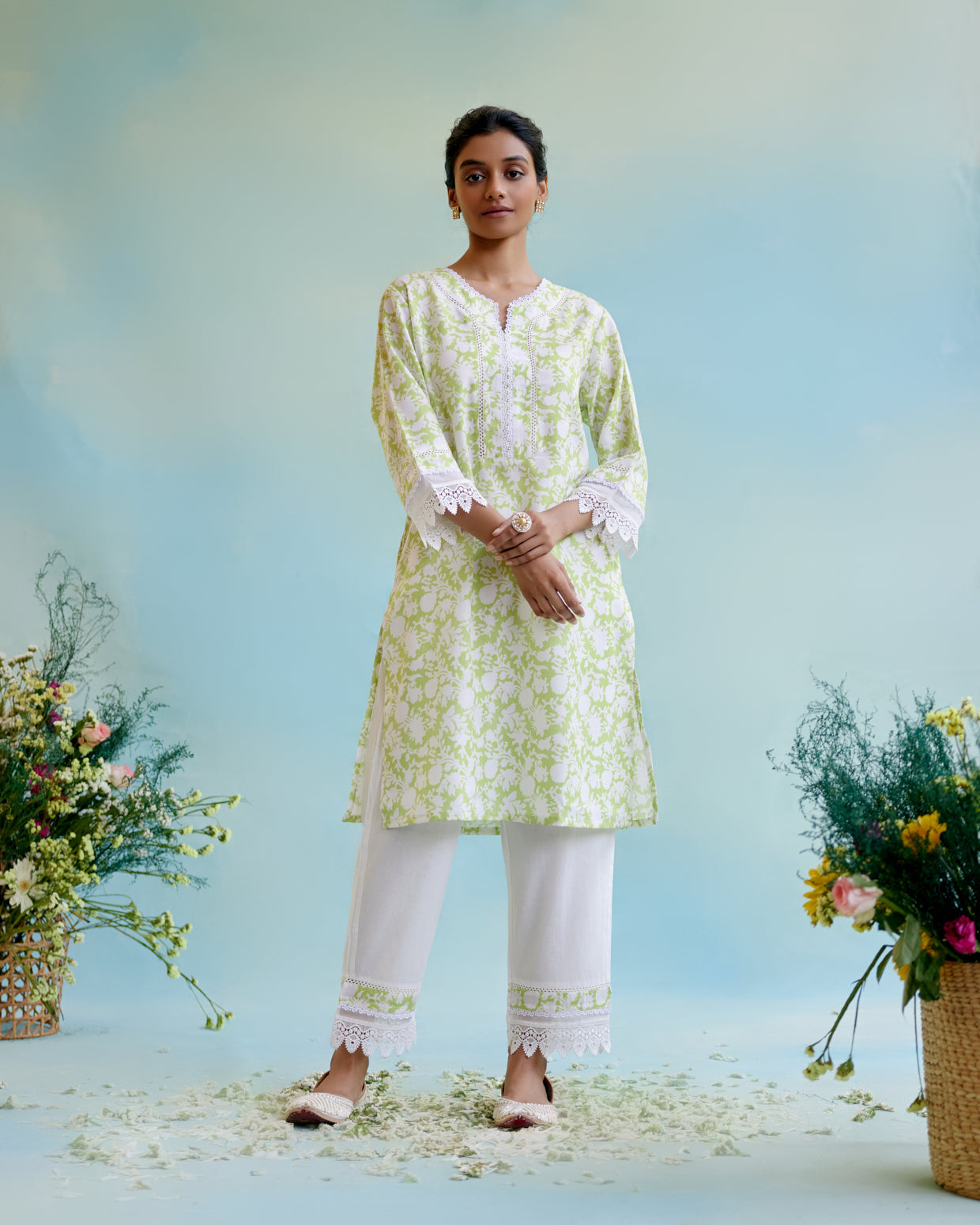 Spring Green Cotton Linen Kurta with Narrow Pants