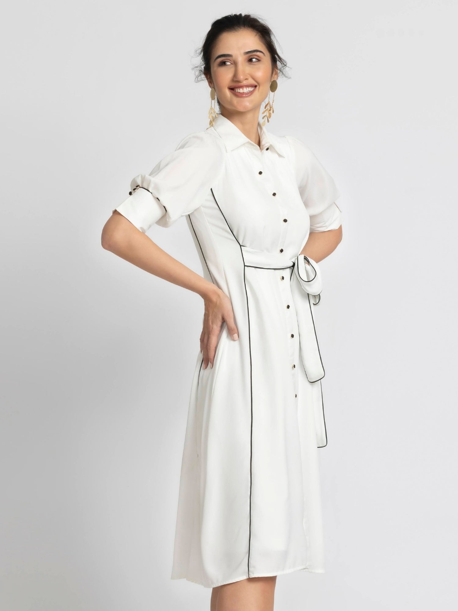 Blanc Elegance Midi Dress