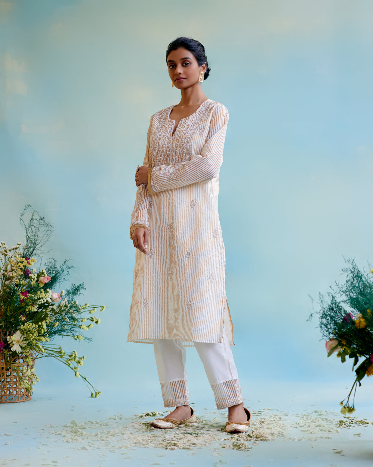 Gold Zari Crushed Stripe Tissue Kurta with Narrow Pants