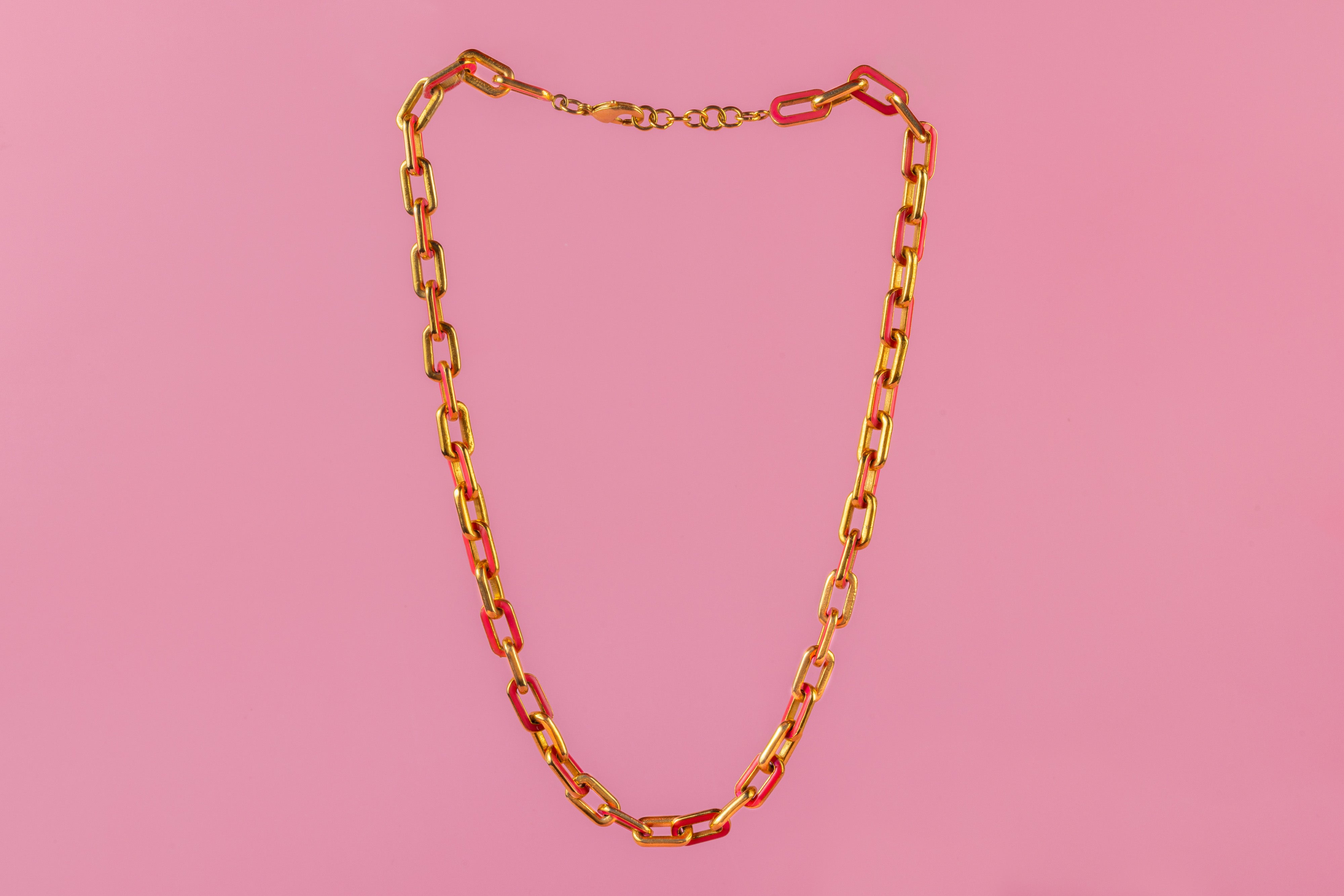 Pink link chain